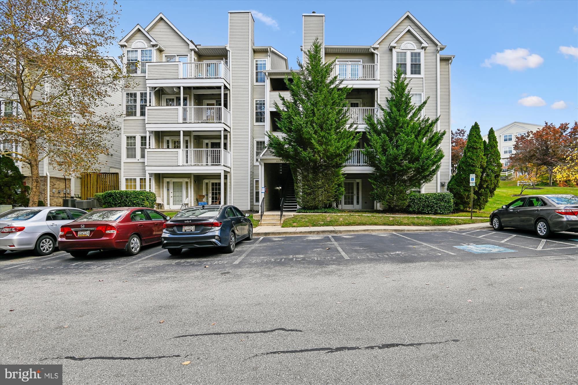 ELKRIDGE TOWN CENTER - Residential