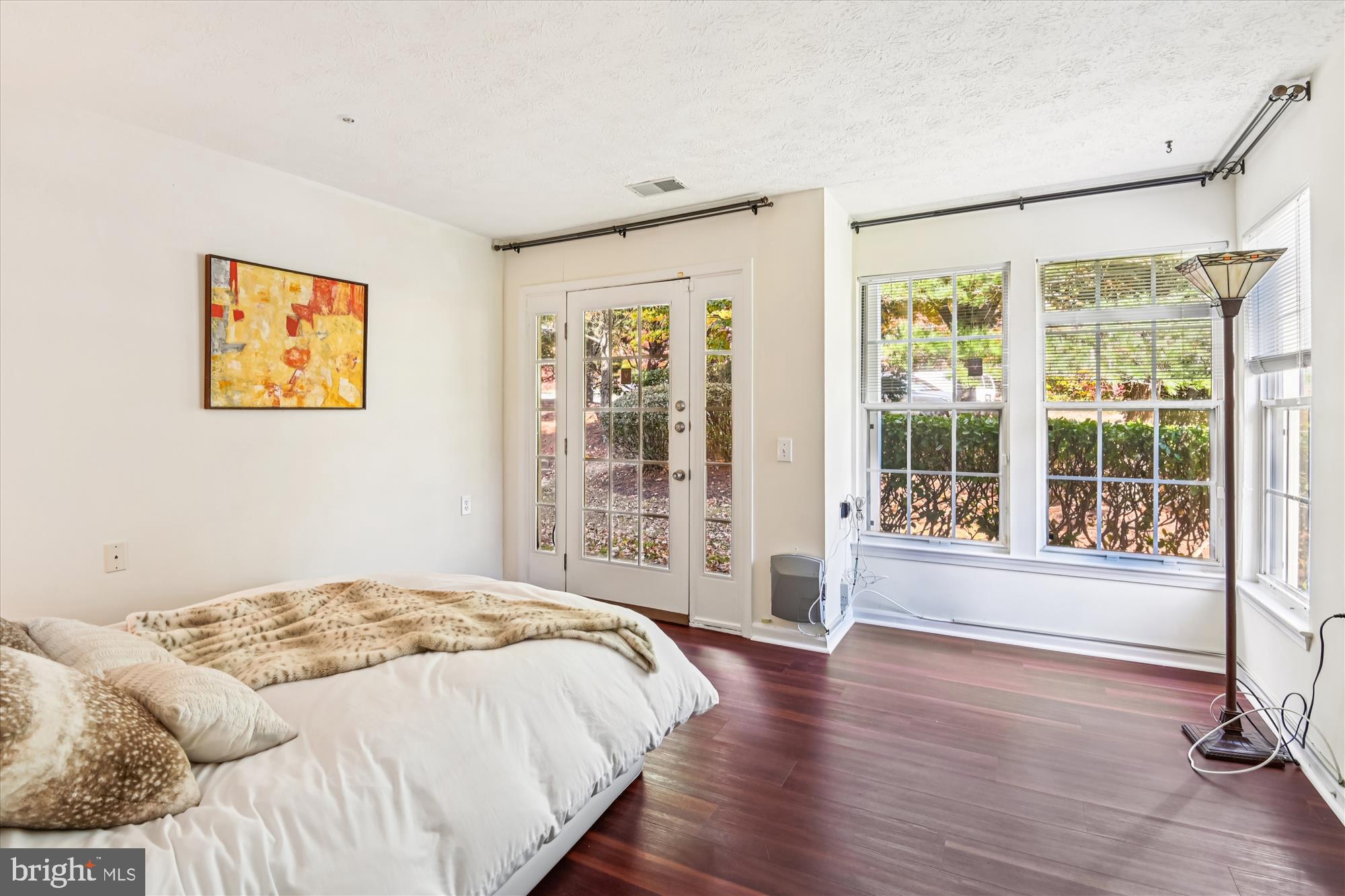 ELKRIDGE TOWN CENTER - Residential