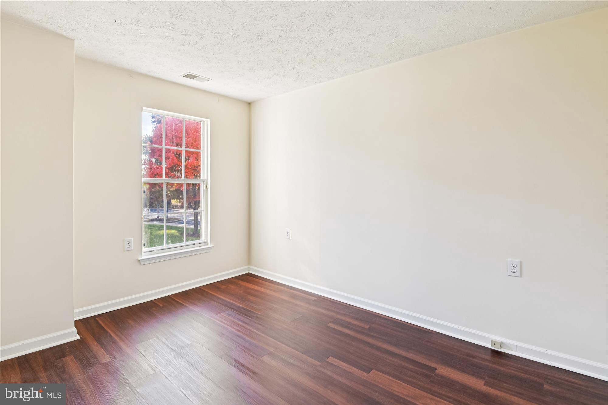 ELKRIDGE TOWN CENTER - Residential