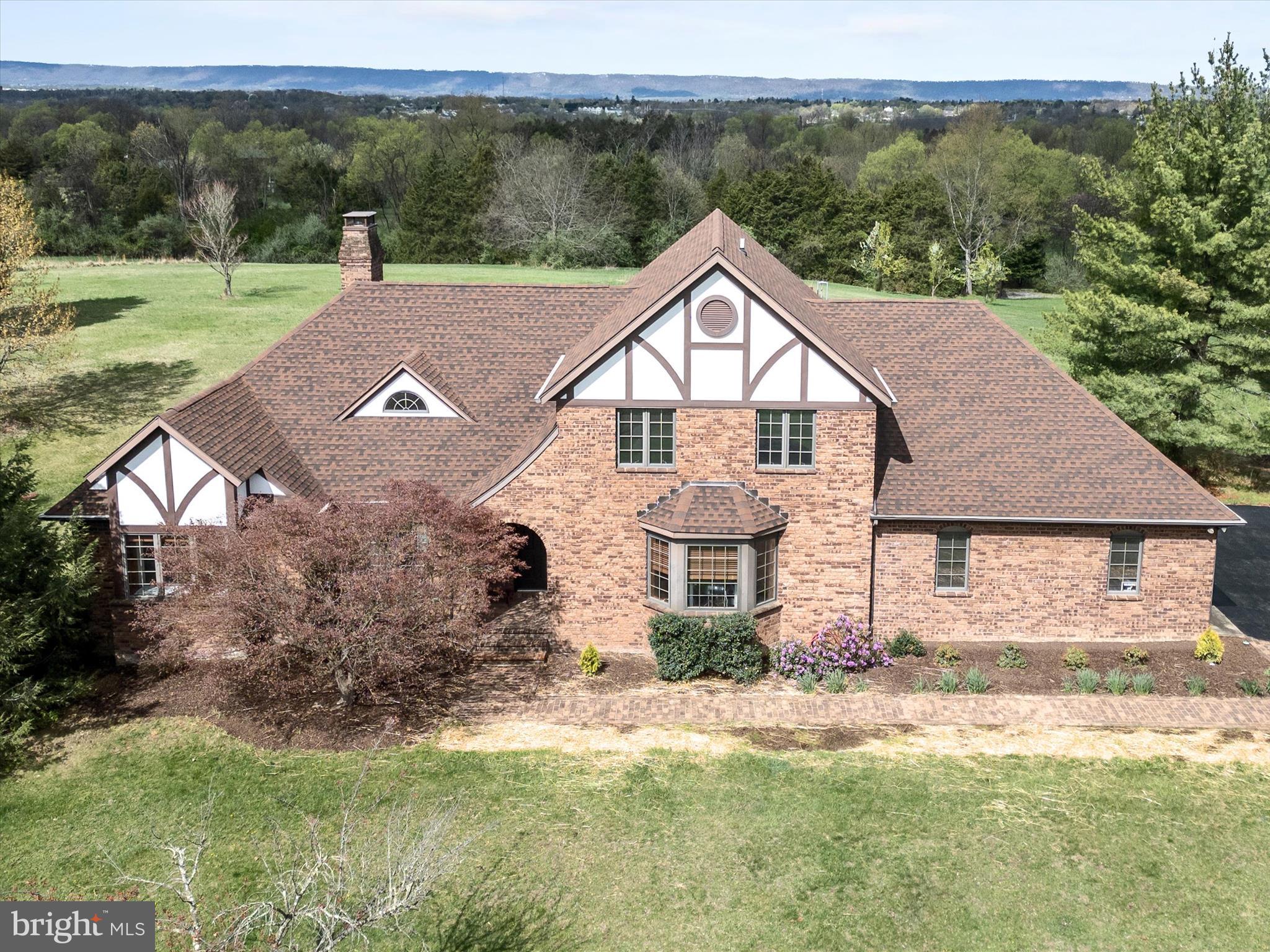 185 GOSHEN LANE