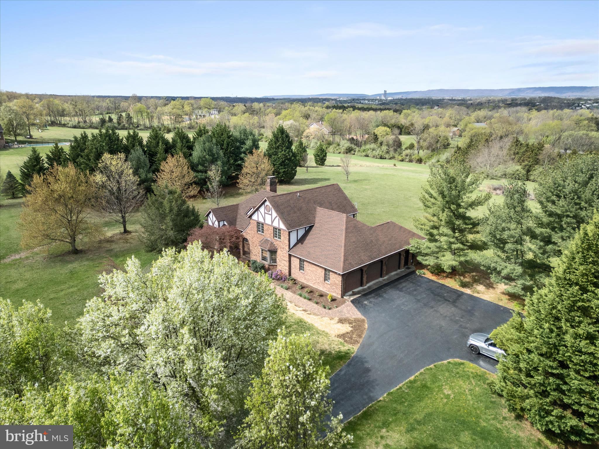MEADOW SPRING FARM - Residential