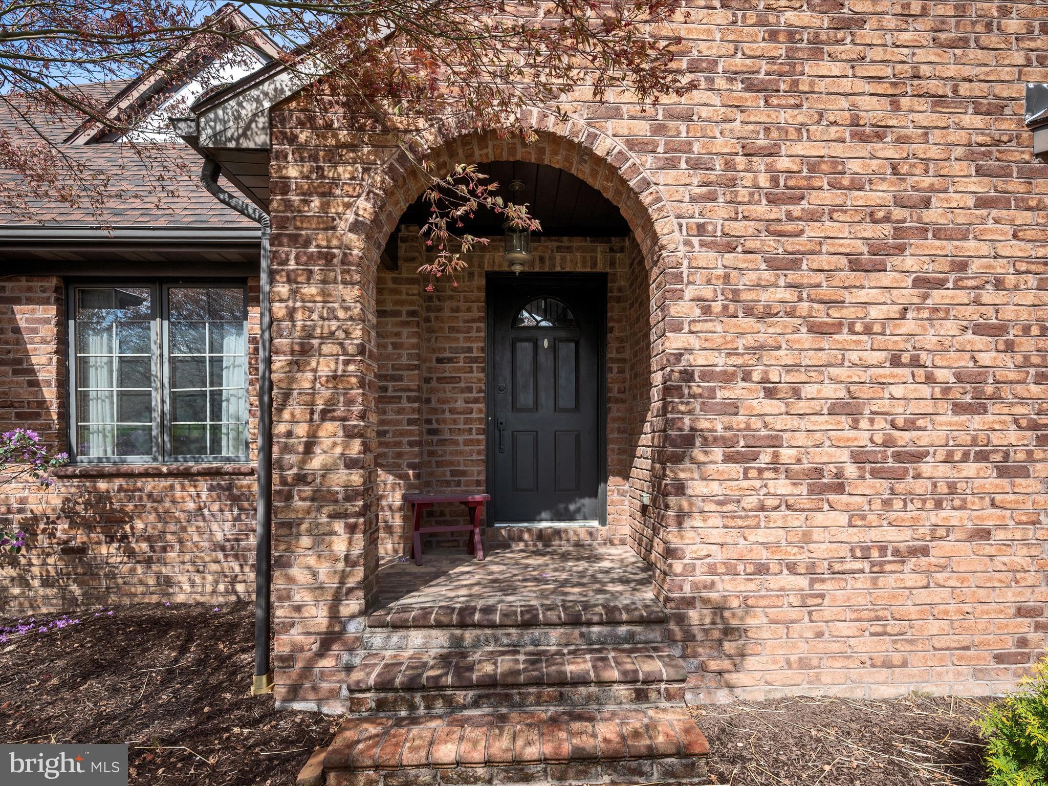185 GOSHEN LANE