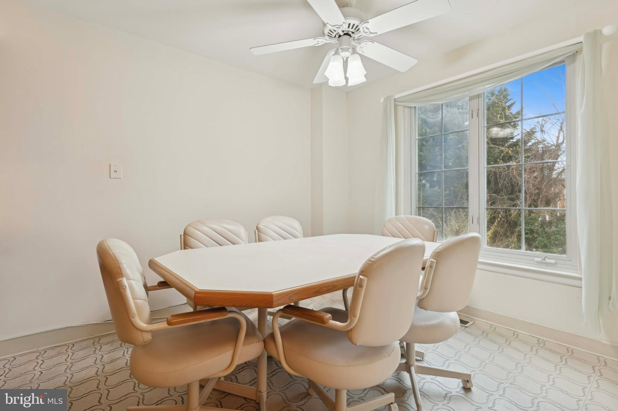 SOMERTON - Residential