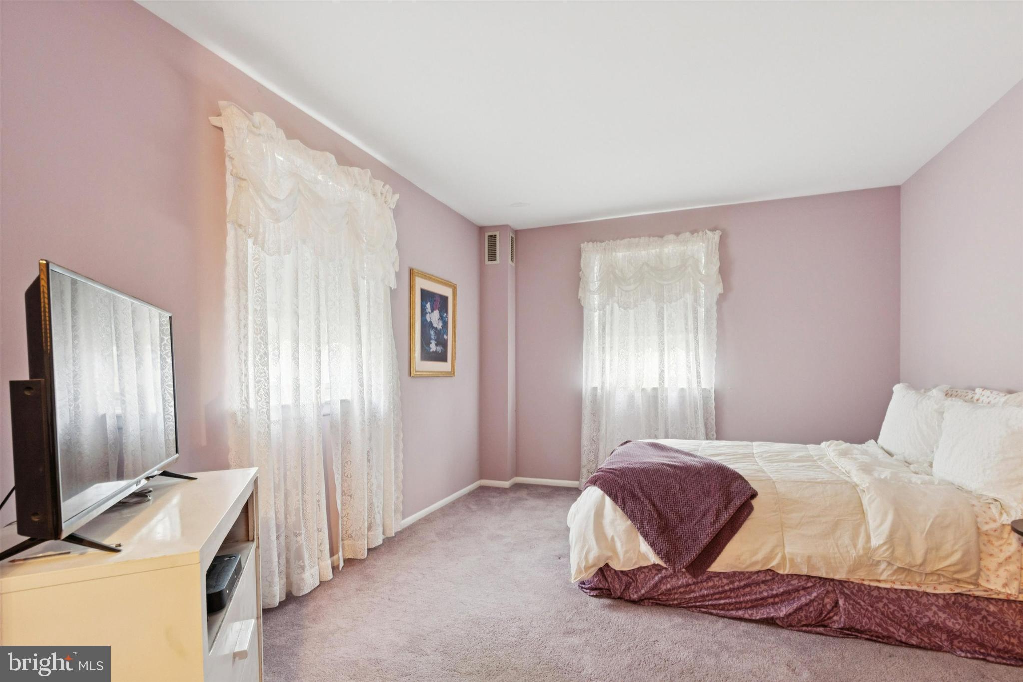 SOMERTON - Residential