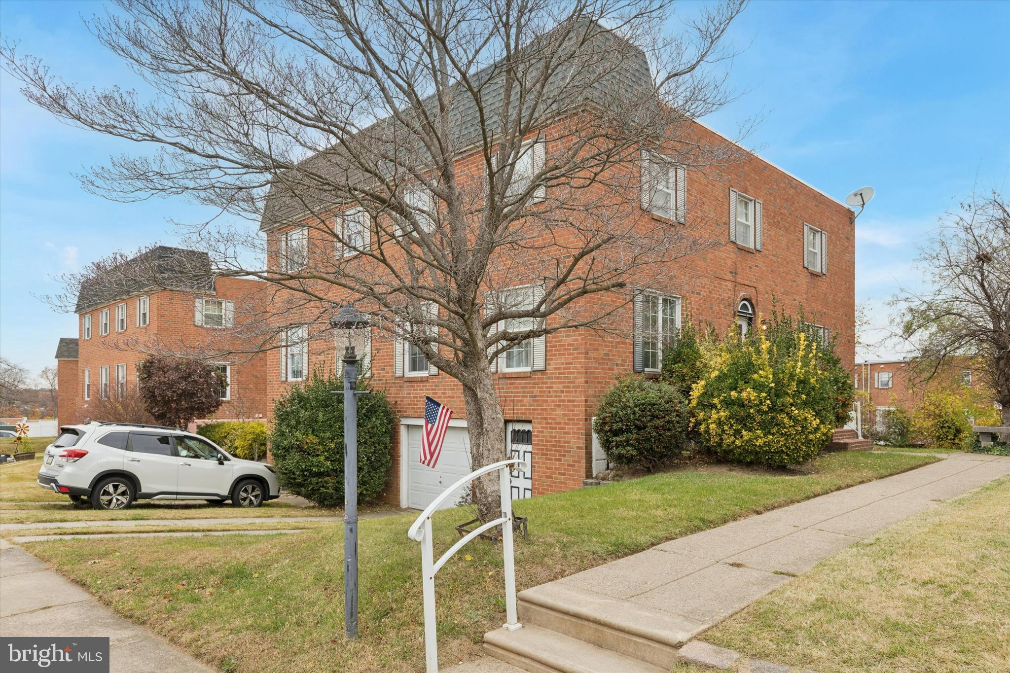 SOMERTON - Residential