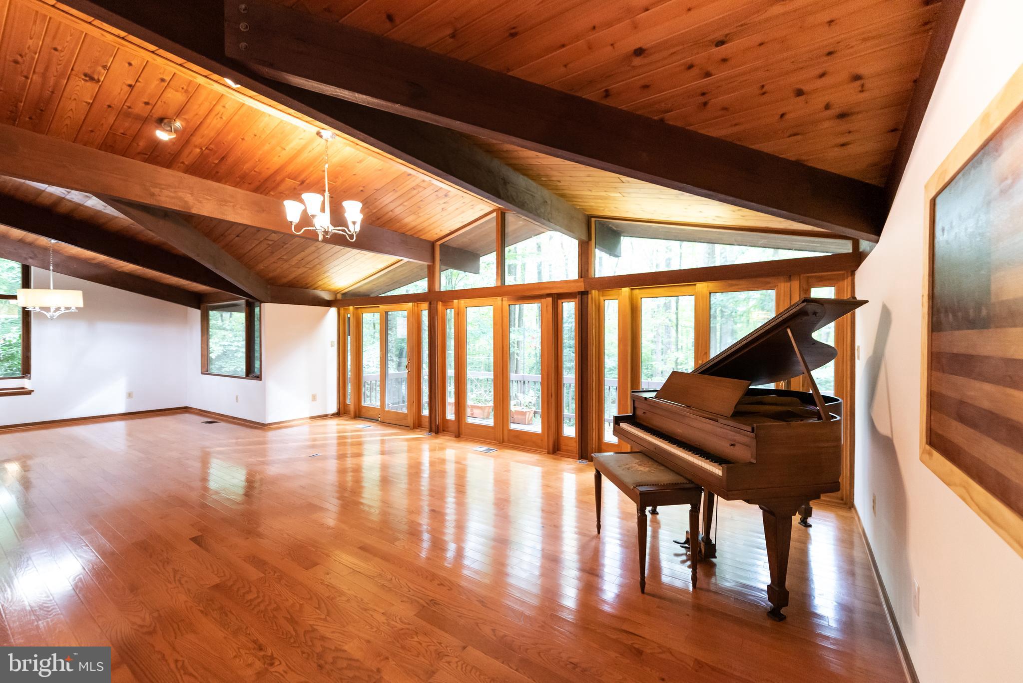 WEDGEWOOD - Residential