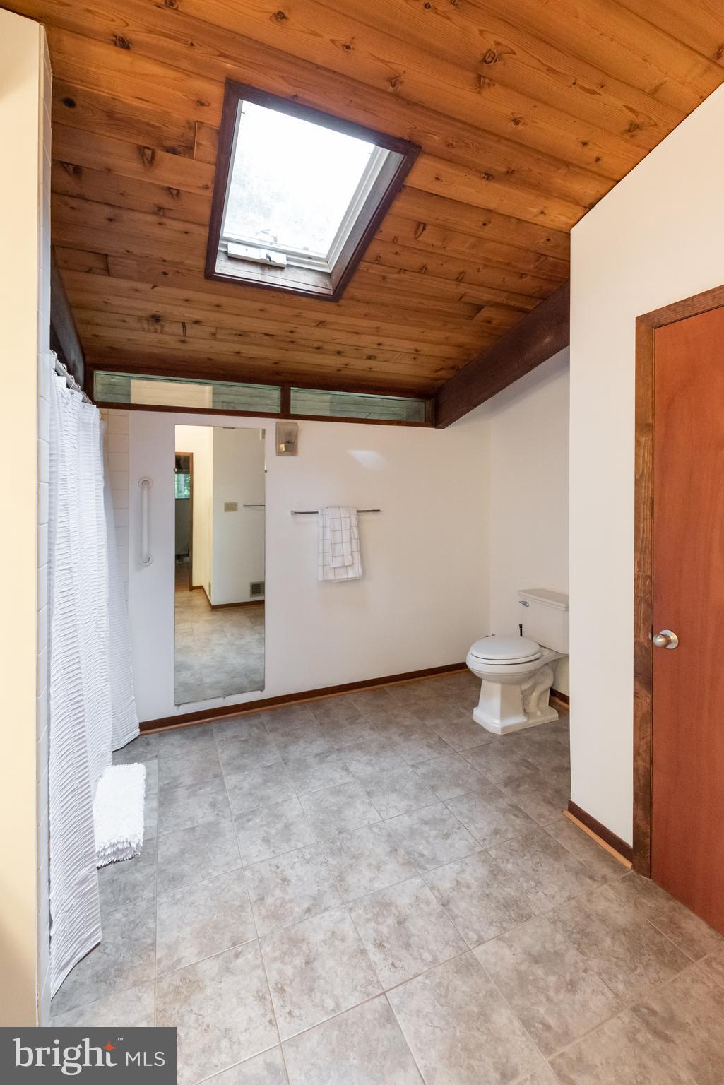 WEDGEWOOD - Residential