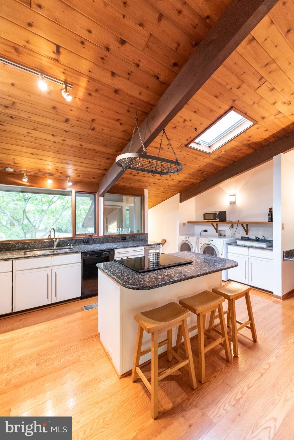 WEDGEWOOD - Residential