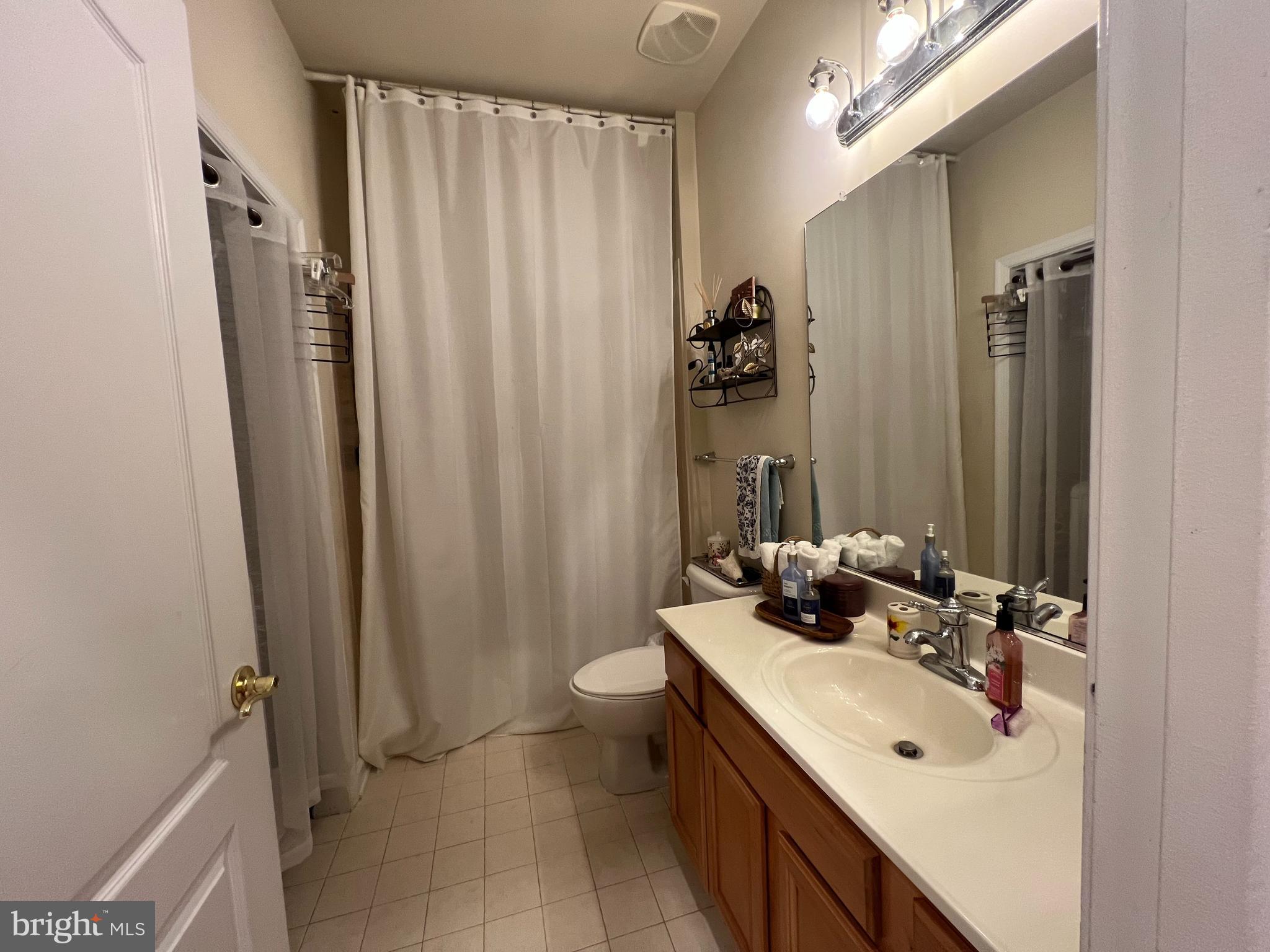 VILLAGE PLACE AT GAINESVILLE - Residential