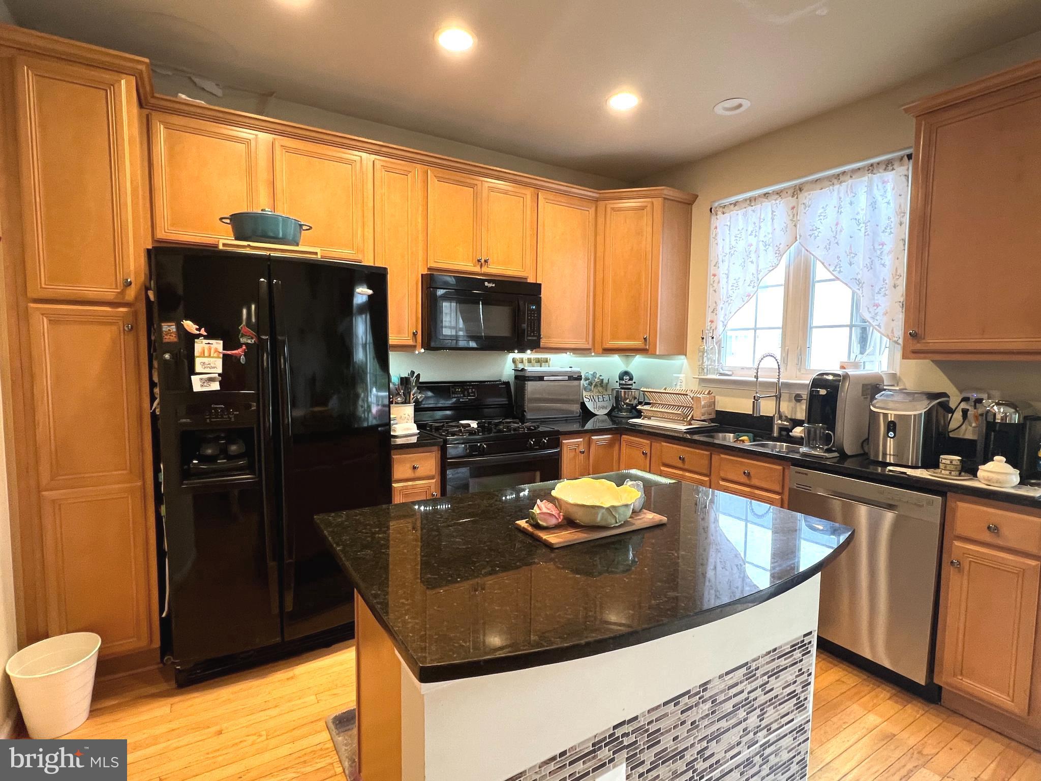 VILLAGE PLACE AT GAINESVILLE - Residential