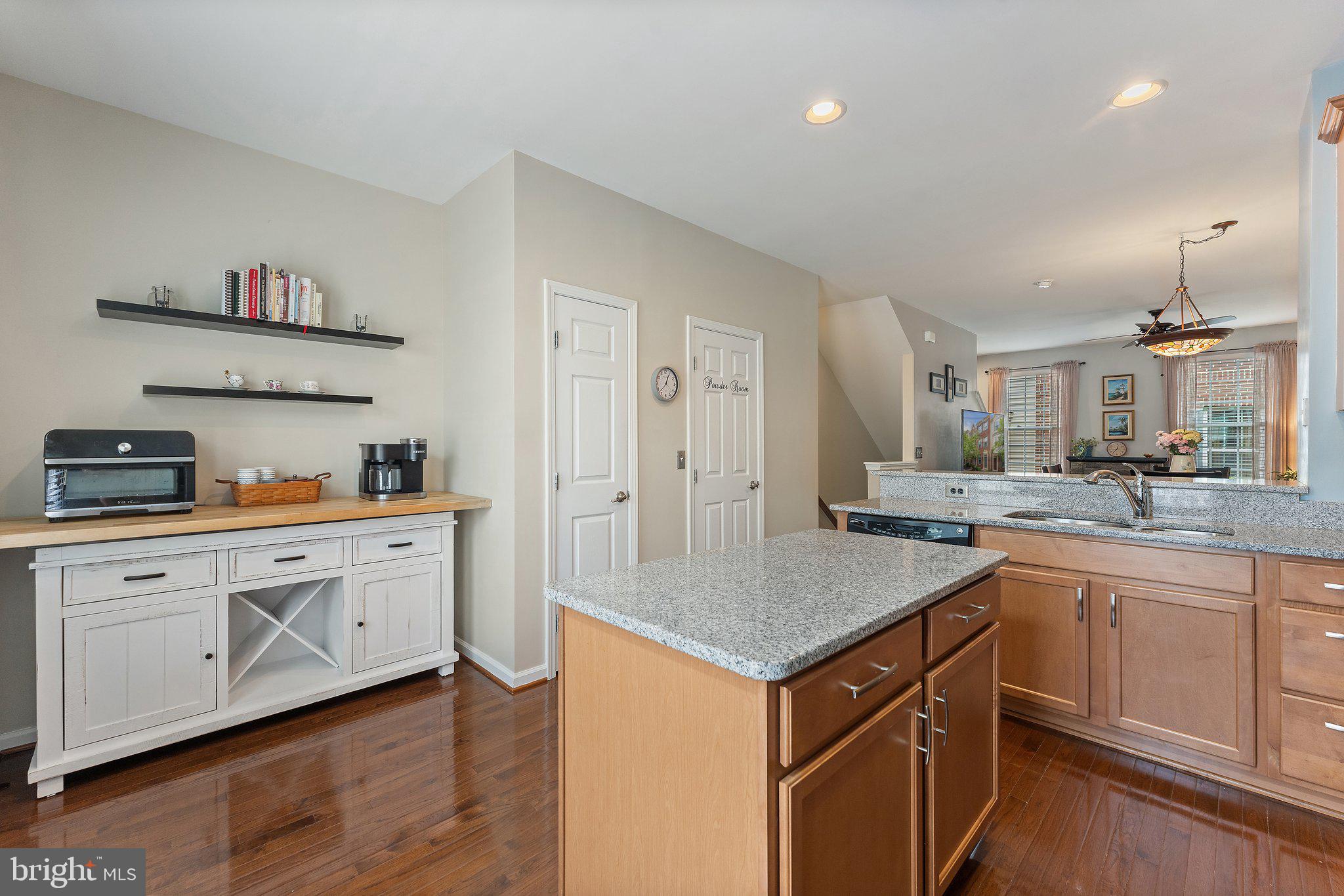 HEATHCOTE COMMONS CONDOMINIUMS - Residential