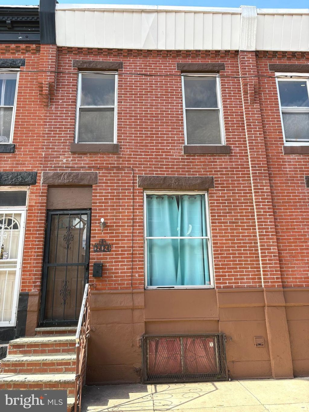 Photo of 2424 S Marshall Street, PHILADELPHIA, PA 19148 (MLS # PAPH2551688)
