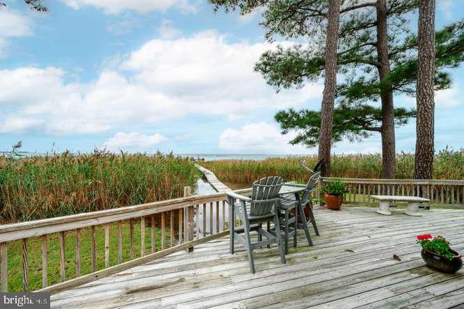 3118 BAY VIEW DRIVE