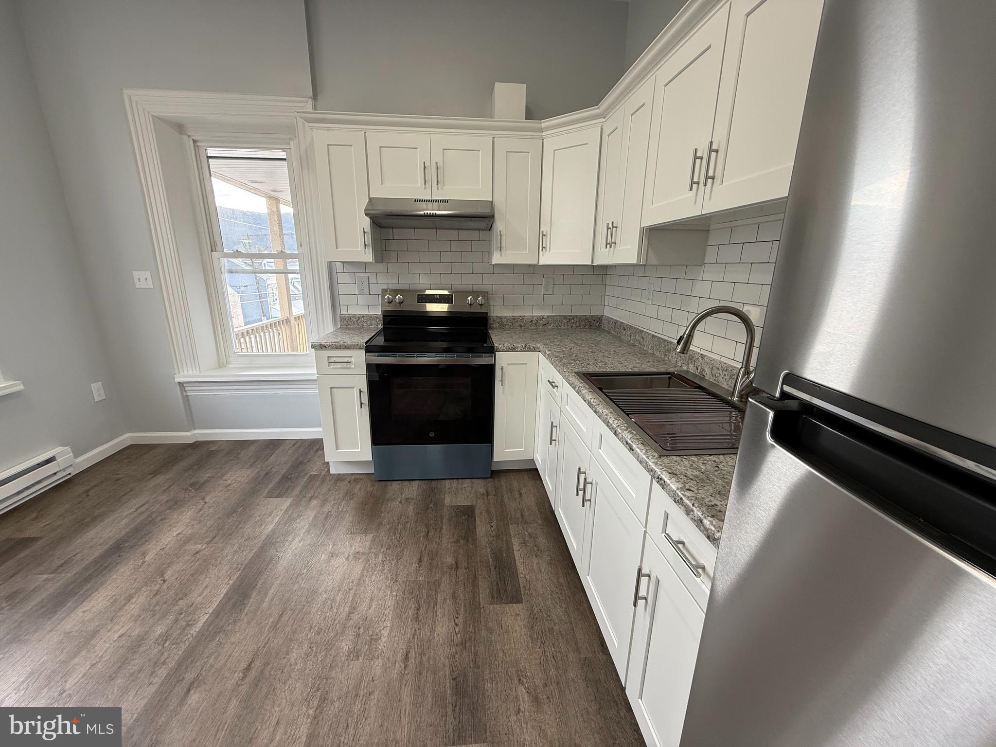 READING - Residential Lease