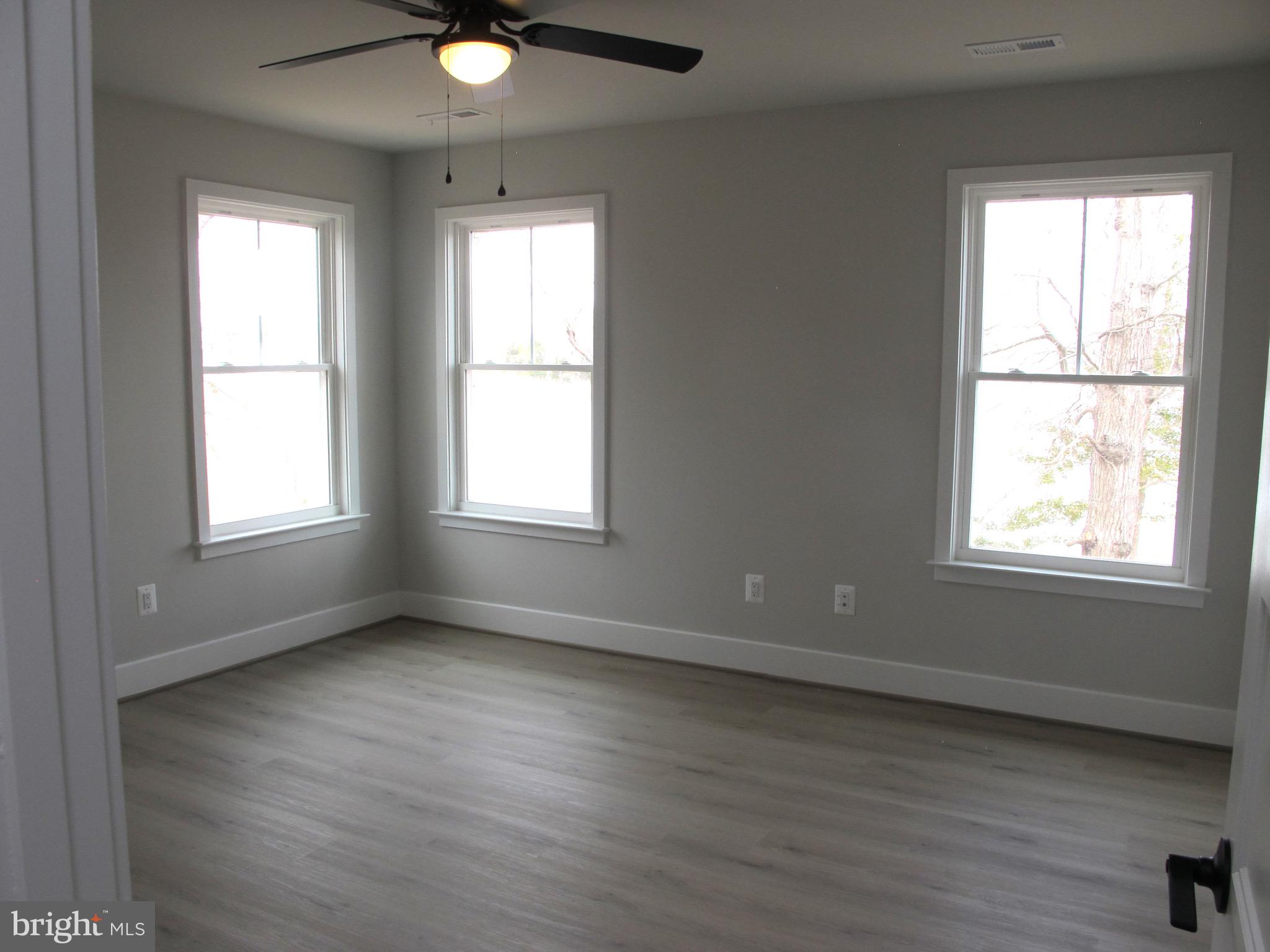 WESTMORELAND SHORES - Residential