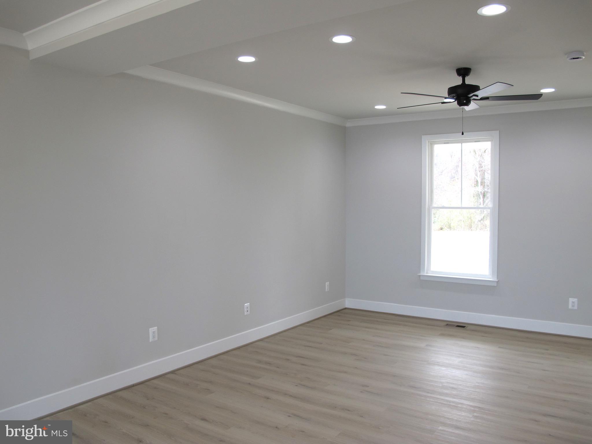 WESTMORELAND SHORES - Residential