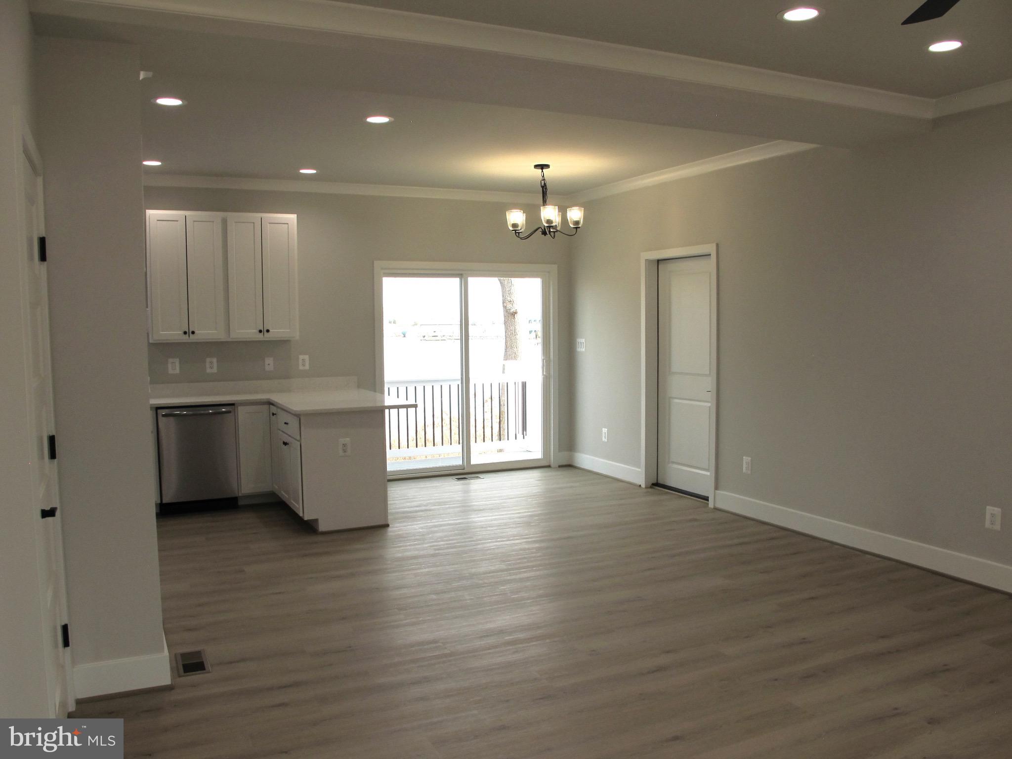 WESTMORELAND SHORES - Residential