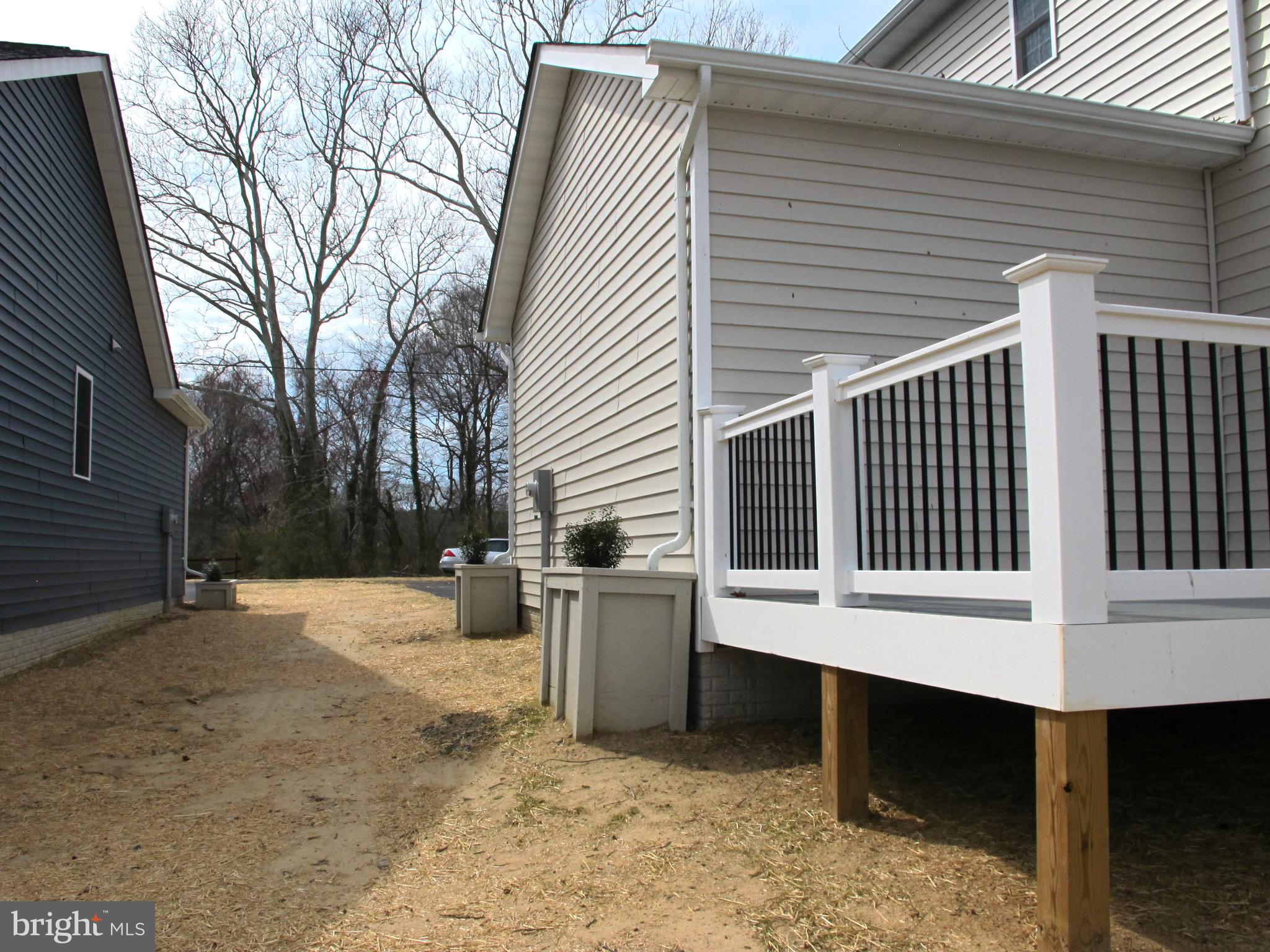 WESTMORELAND SHORES - Residential