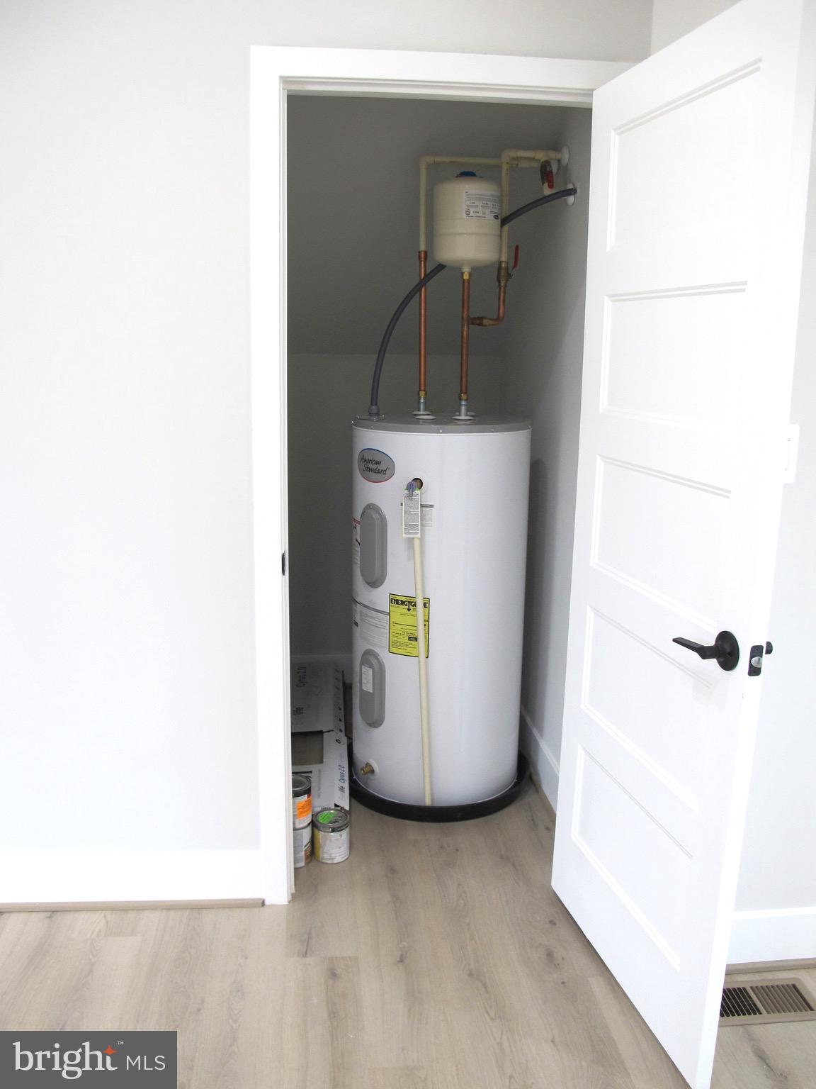 WESTMORELAND SHORES - Residential