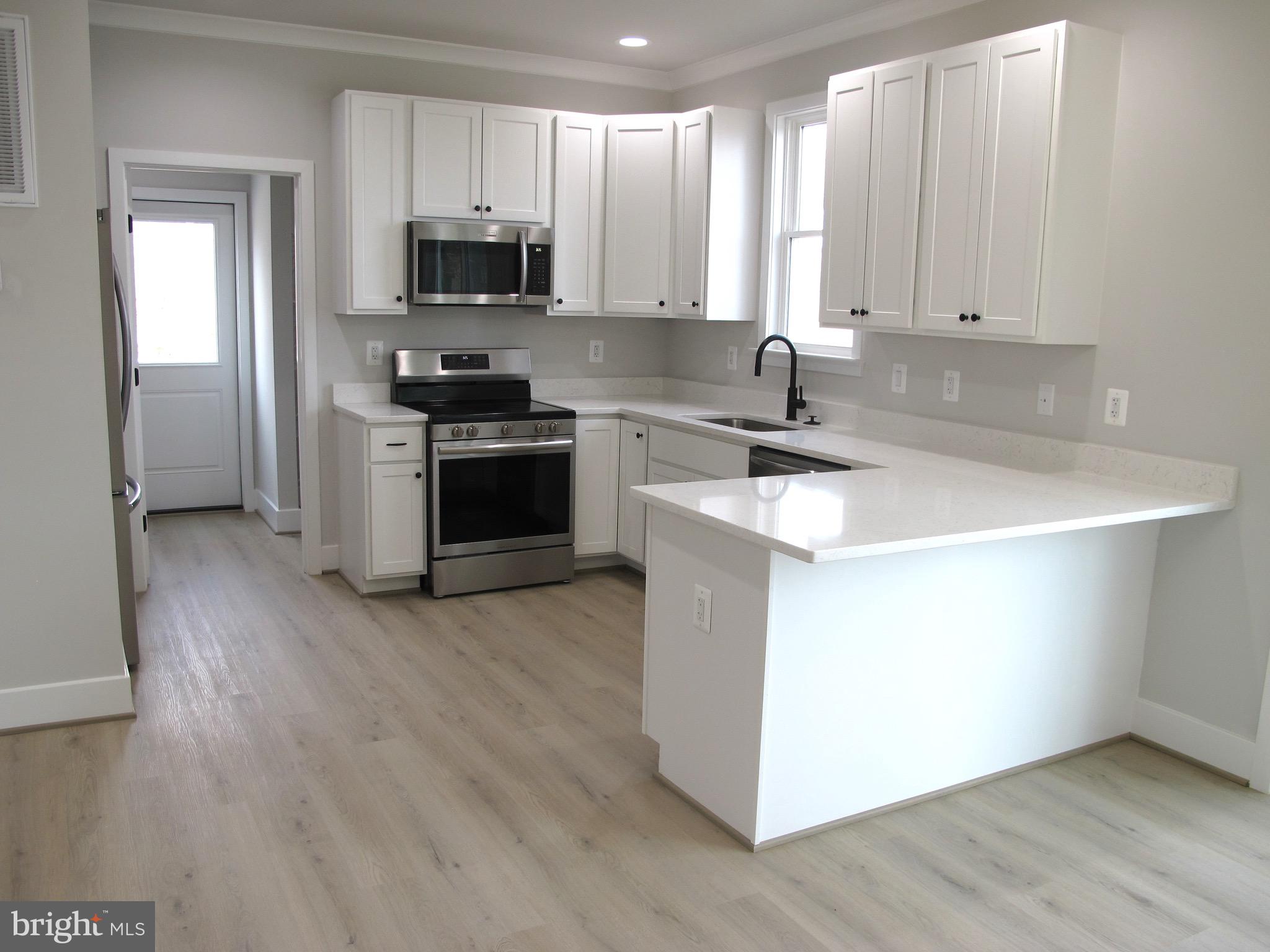 WESTMORELAND SHORES - Residential