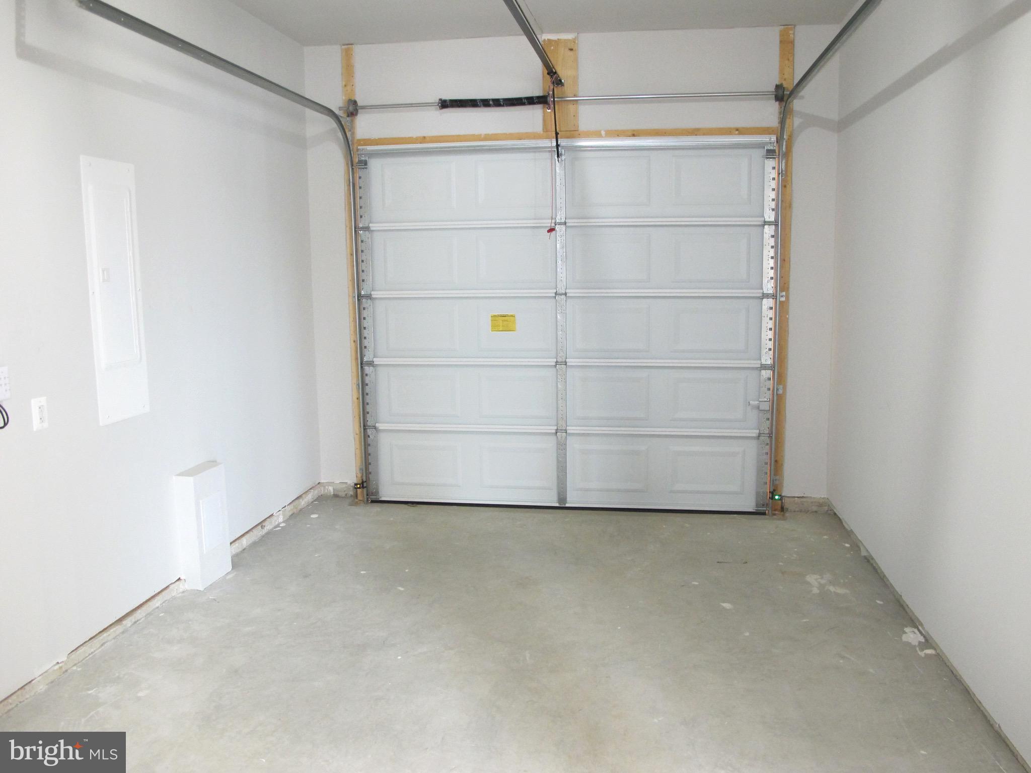 WESTMORELAND SHORES - Residential