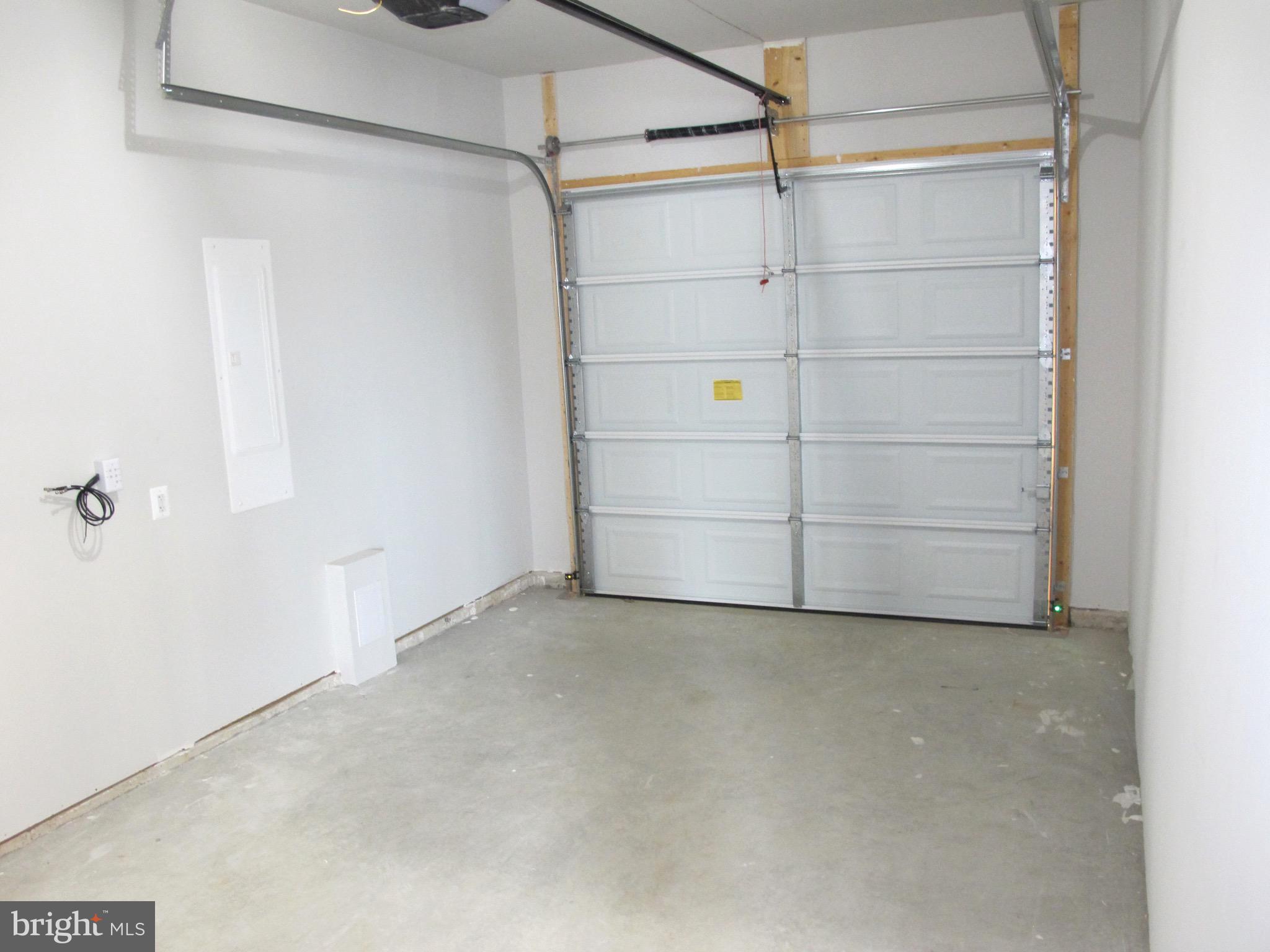 WESTMORELAND SHORES - Residential