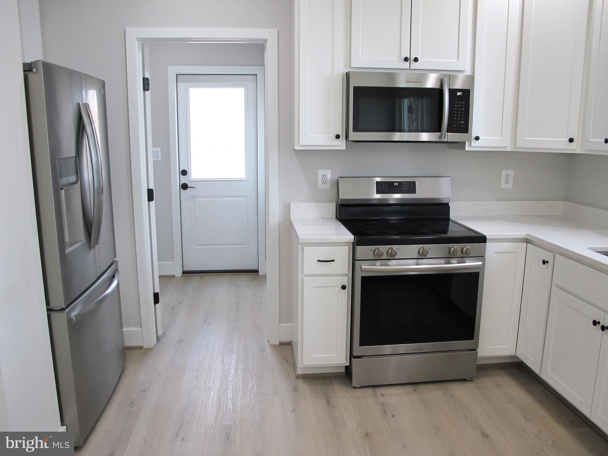 WESTMORELAND SHORES - Residential