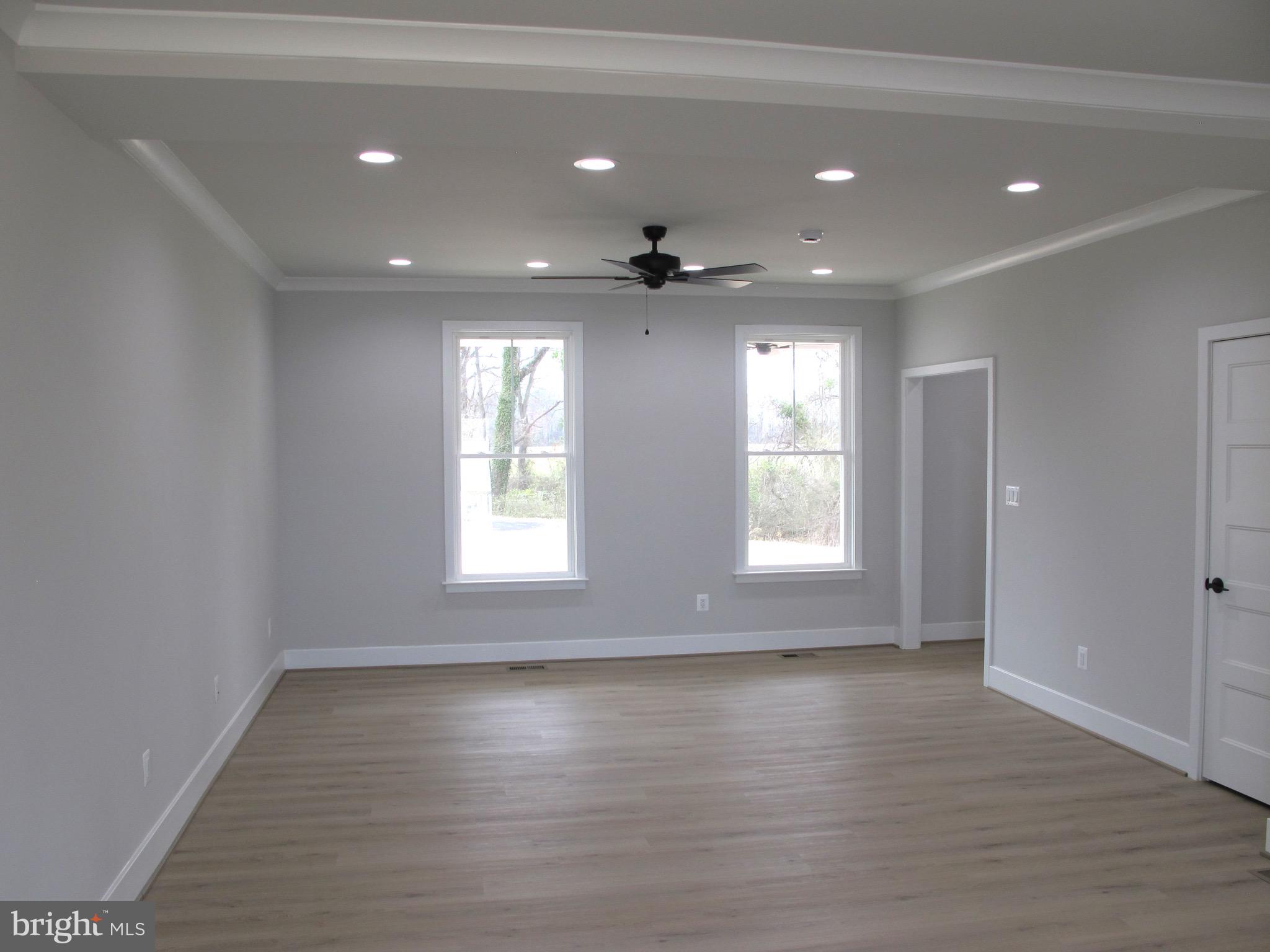 WESTMORELAND SHORES - Residential