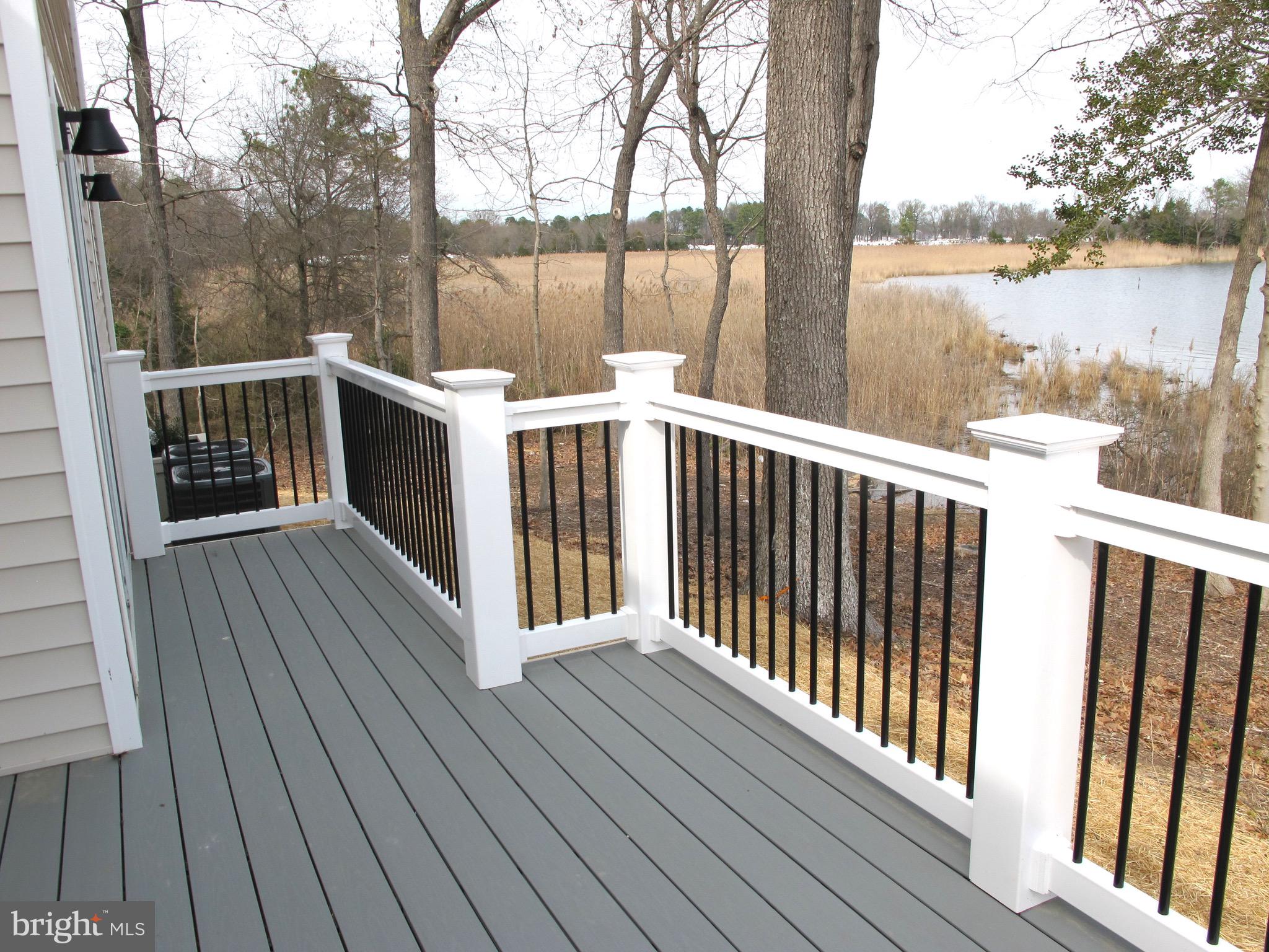 WESTMORELAND SHORES - Residential