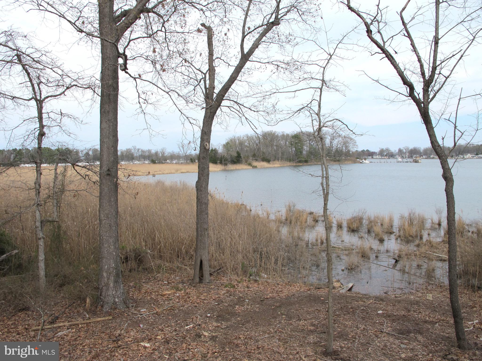 WESTMORELAND SHORES - Residential