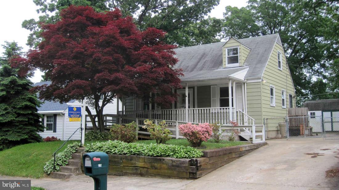 Great home in quaint Parkville neighborhood. First floor bedroom with large sitting room and large full bath. Traditional layout with living room, dining room and kitchen. Hardwood flooring. The main level bedroom was an add-on giving more square feet than what is listed in public records. Needs some minor cosmetics.