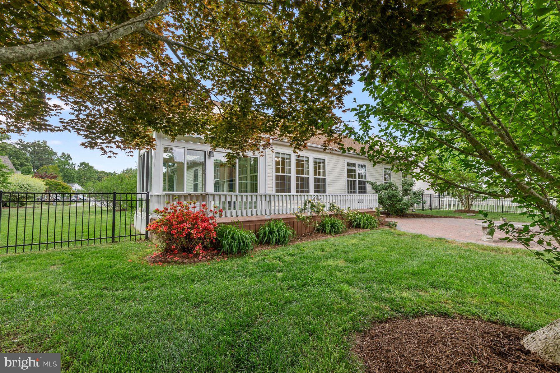 VILLAGES OF OLD LANDING - Residential