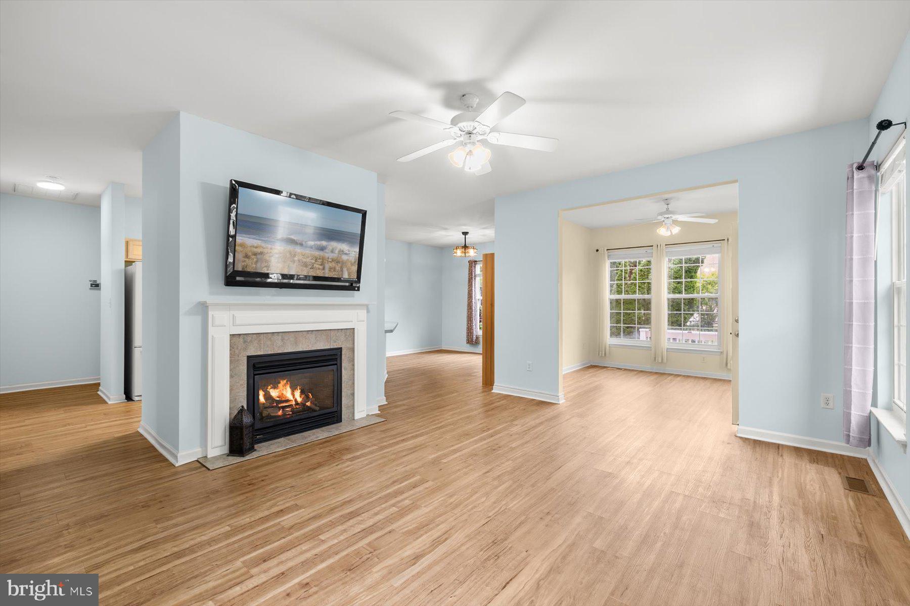 VILLAGES OF OLD LANDING - Residential