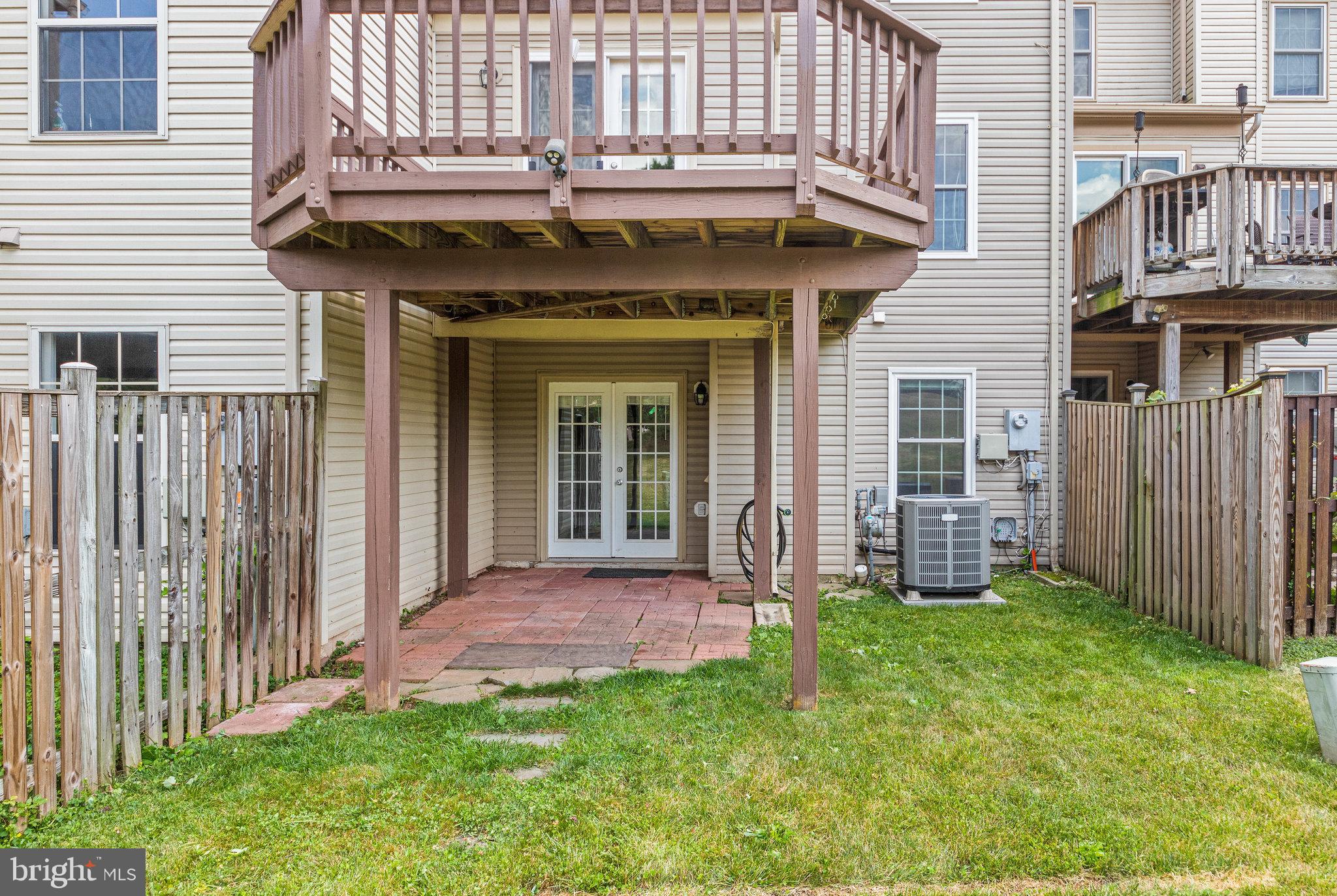 ASHBURN VILLAGE - Residential