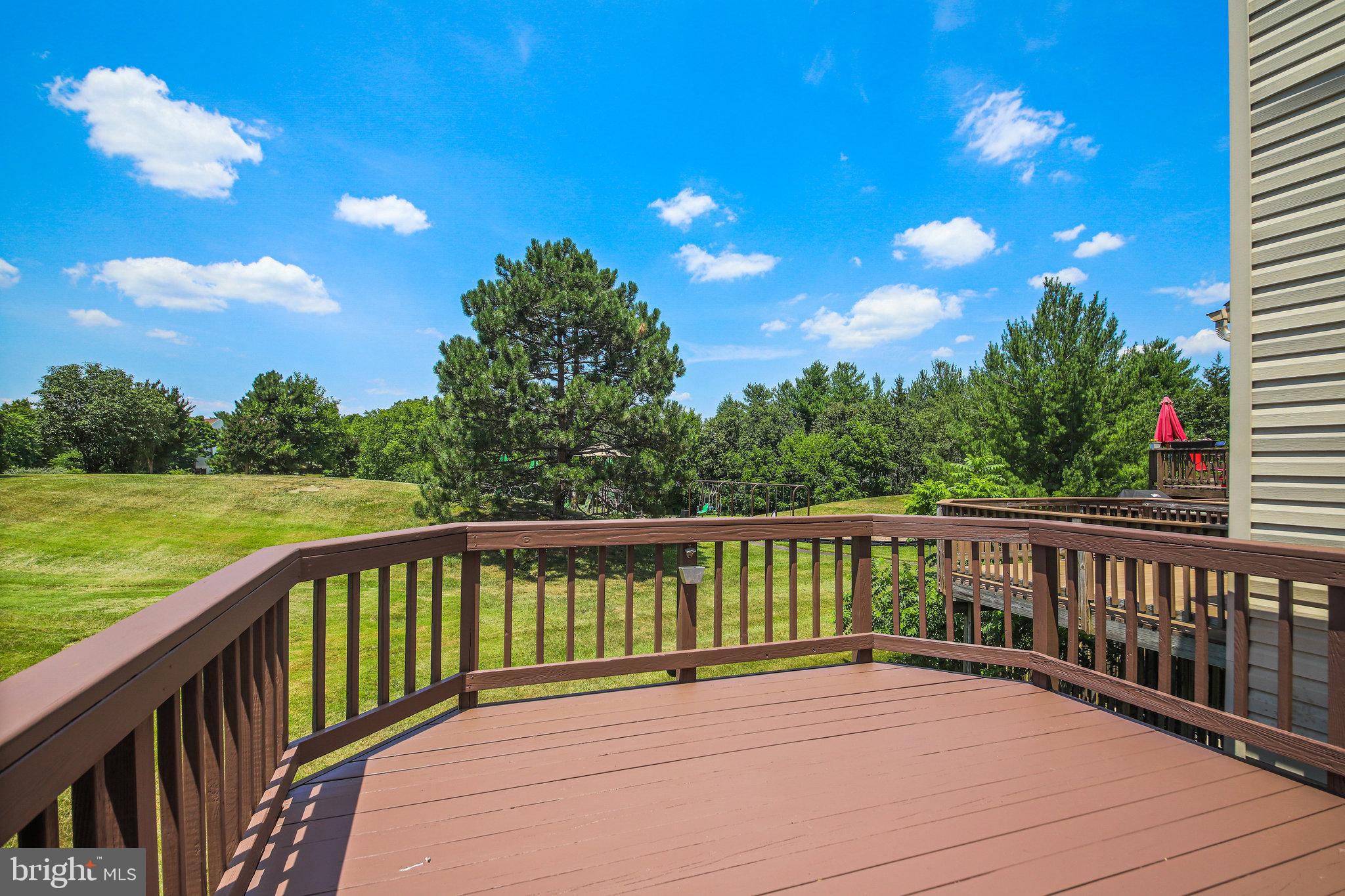 ASHBURN VILLAGE - Residential