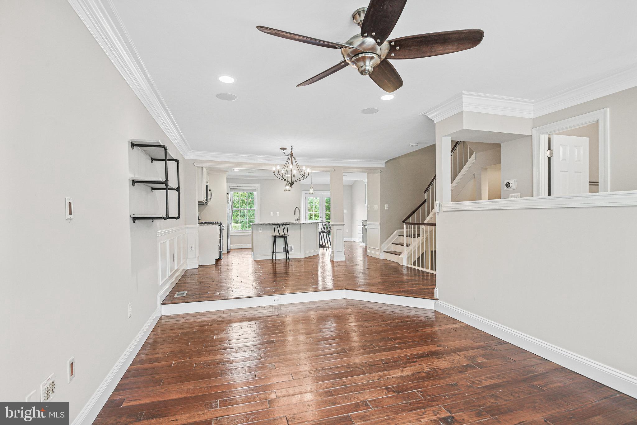 ASHBURN VILLAGE - Residential