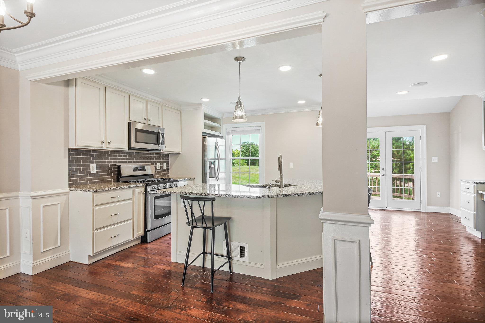 ASHBURN VILLAGE - Residential