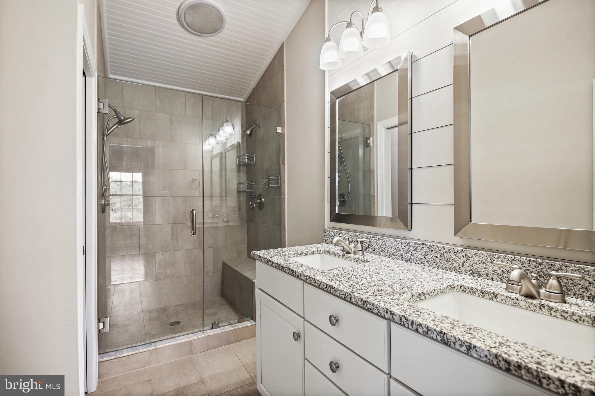 ASHBURN VILLAGE - Residential