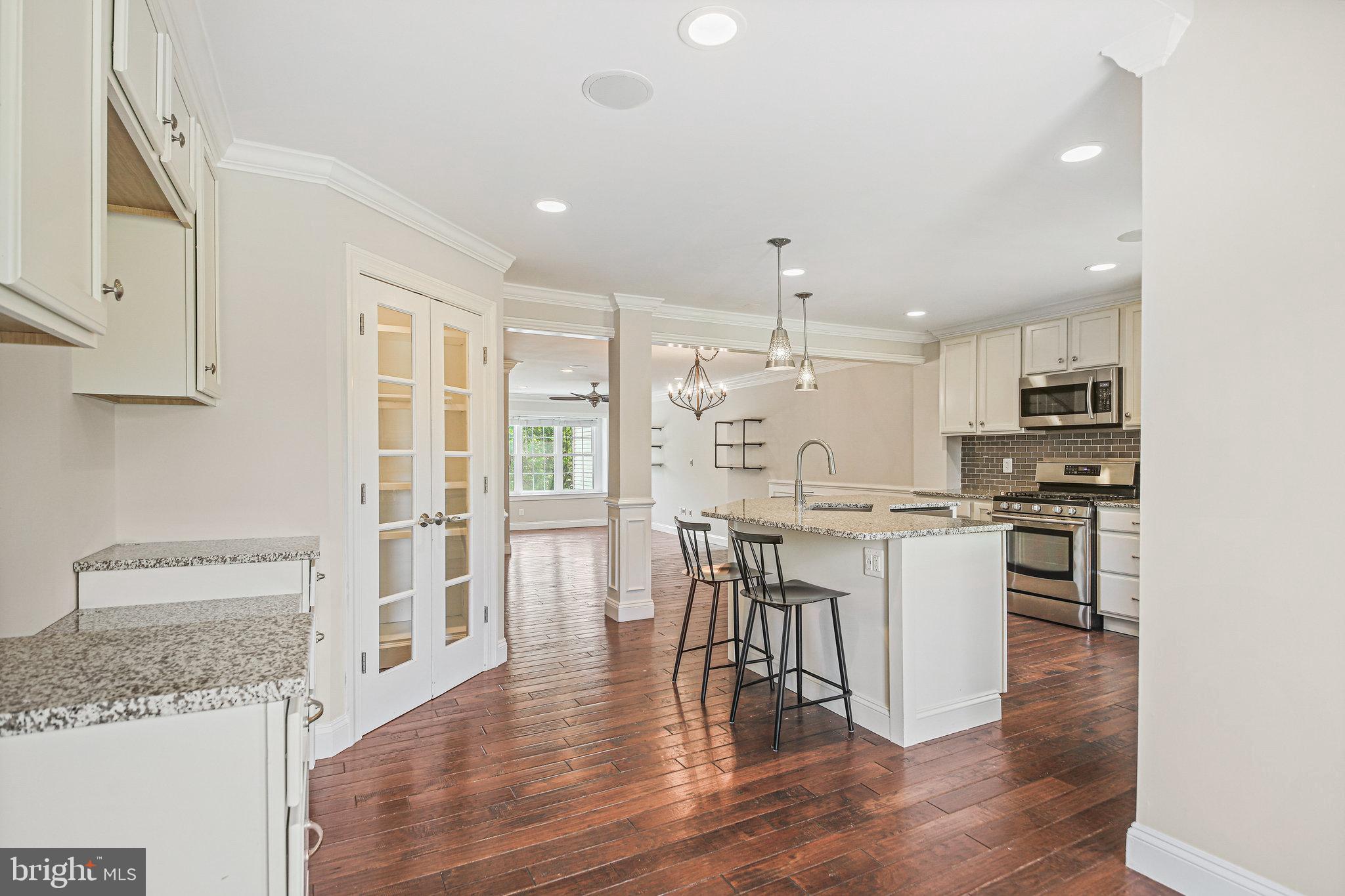 ASHBURN VILLAGE - Residential