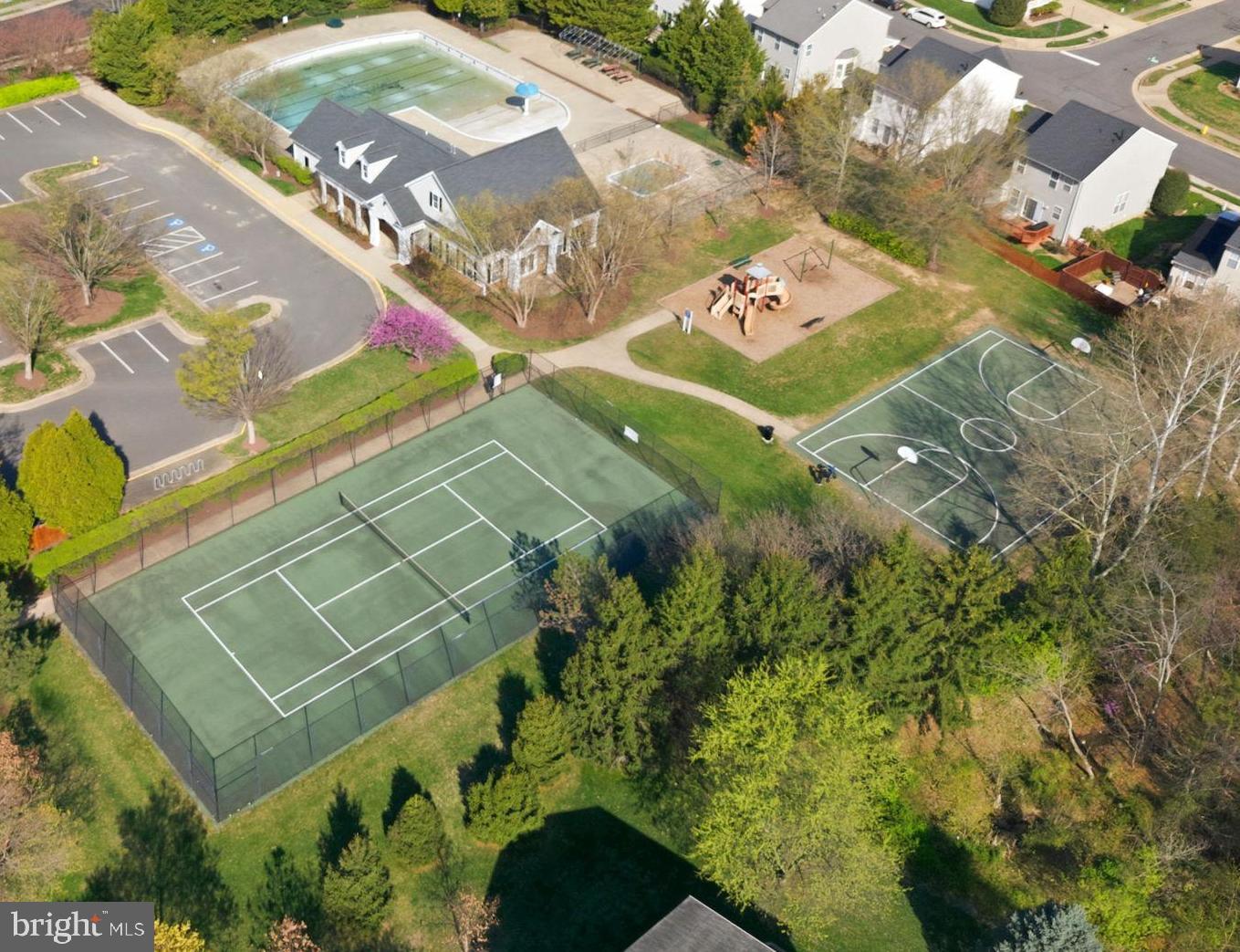 THE VILLAGES AT SAYBROOKE - Residential