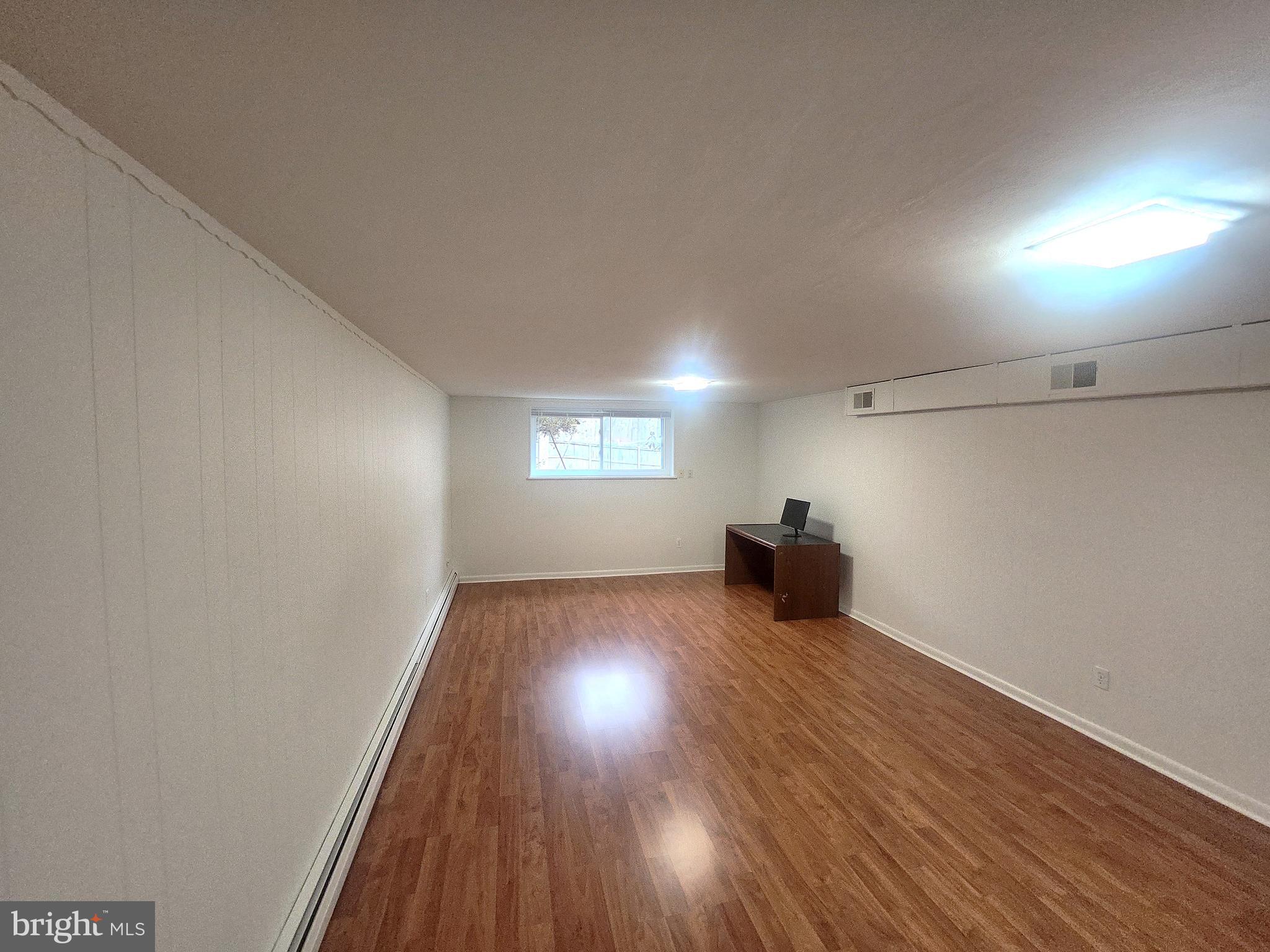 GWYNN ACRES - Residential Lease