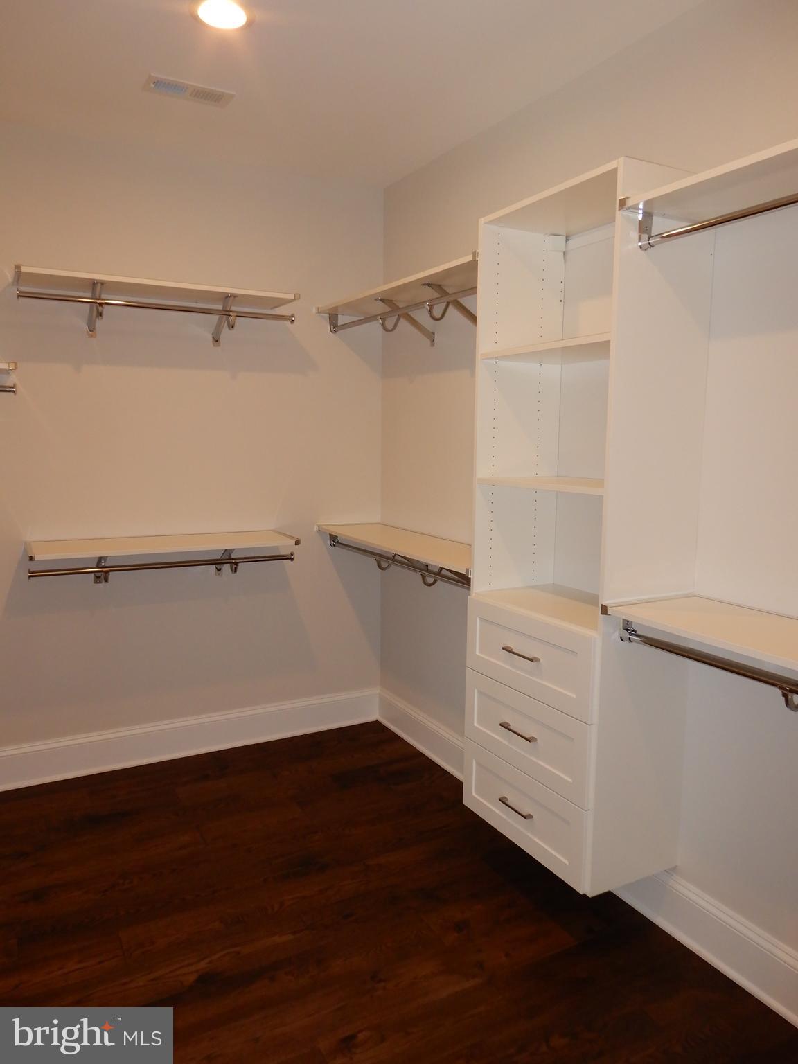 NORTHAMPTON GLEN - Residential