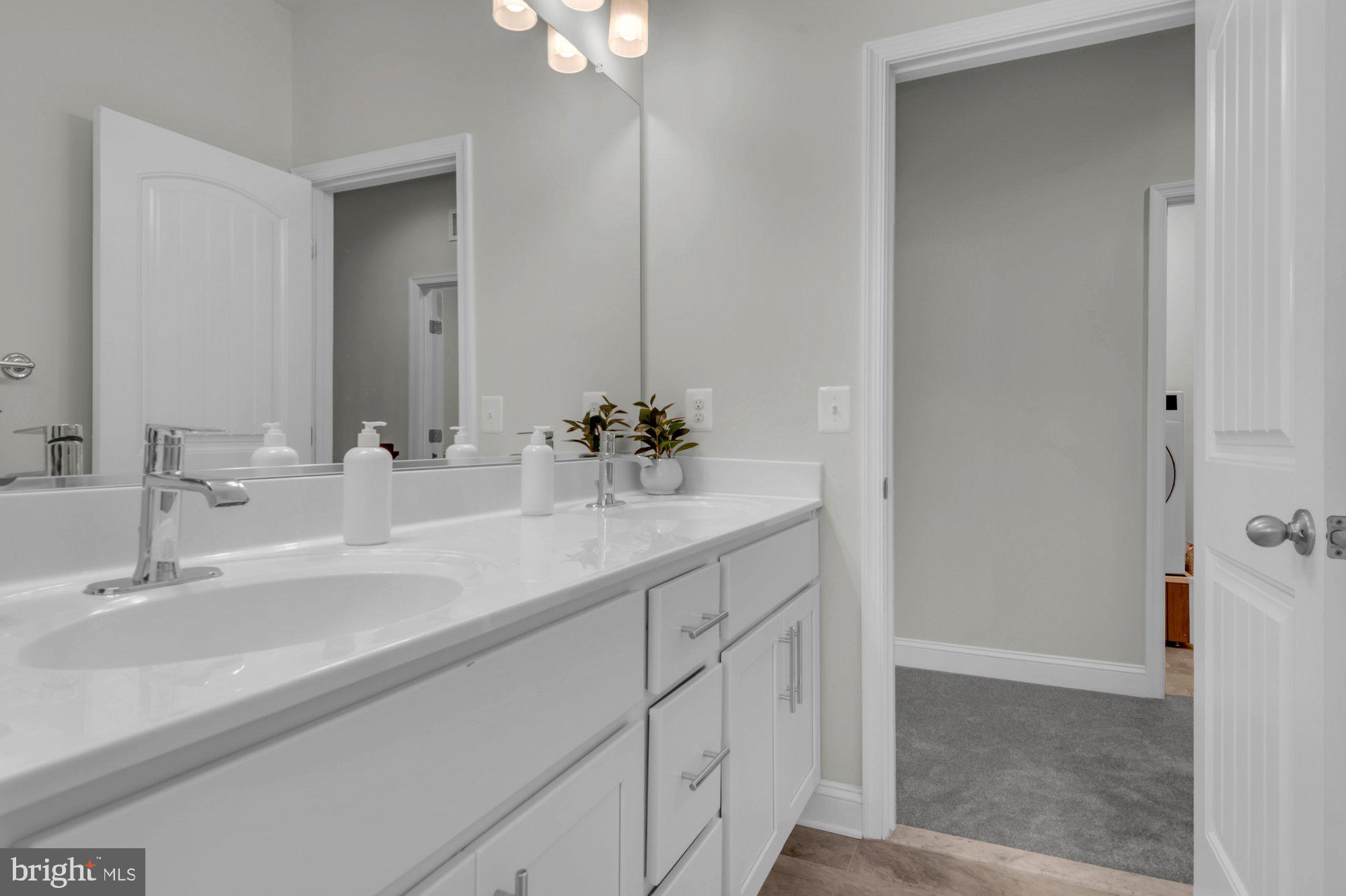 TURNBULL ESTATES - Residential