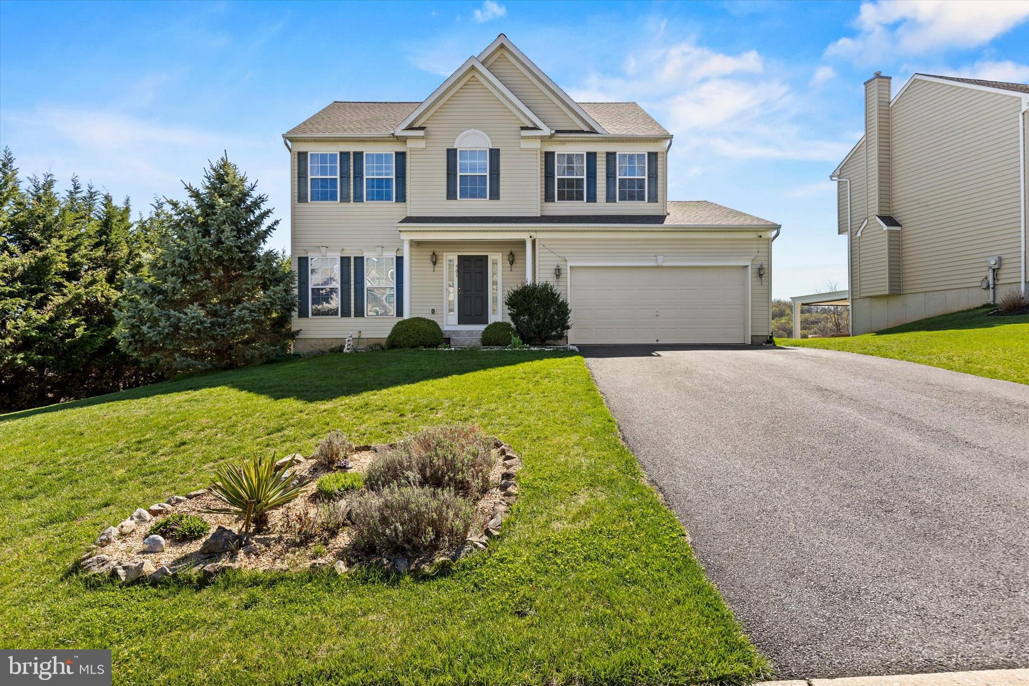 BRIARCLIFF - Residential