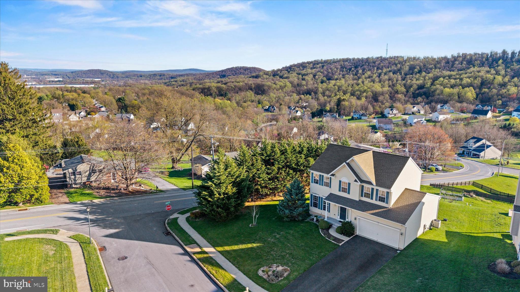 BRIARCLIFF - Residential