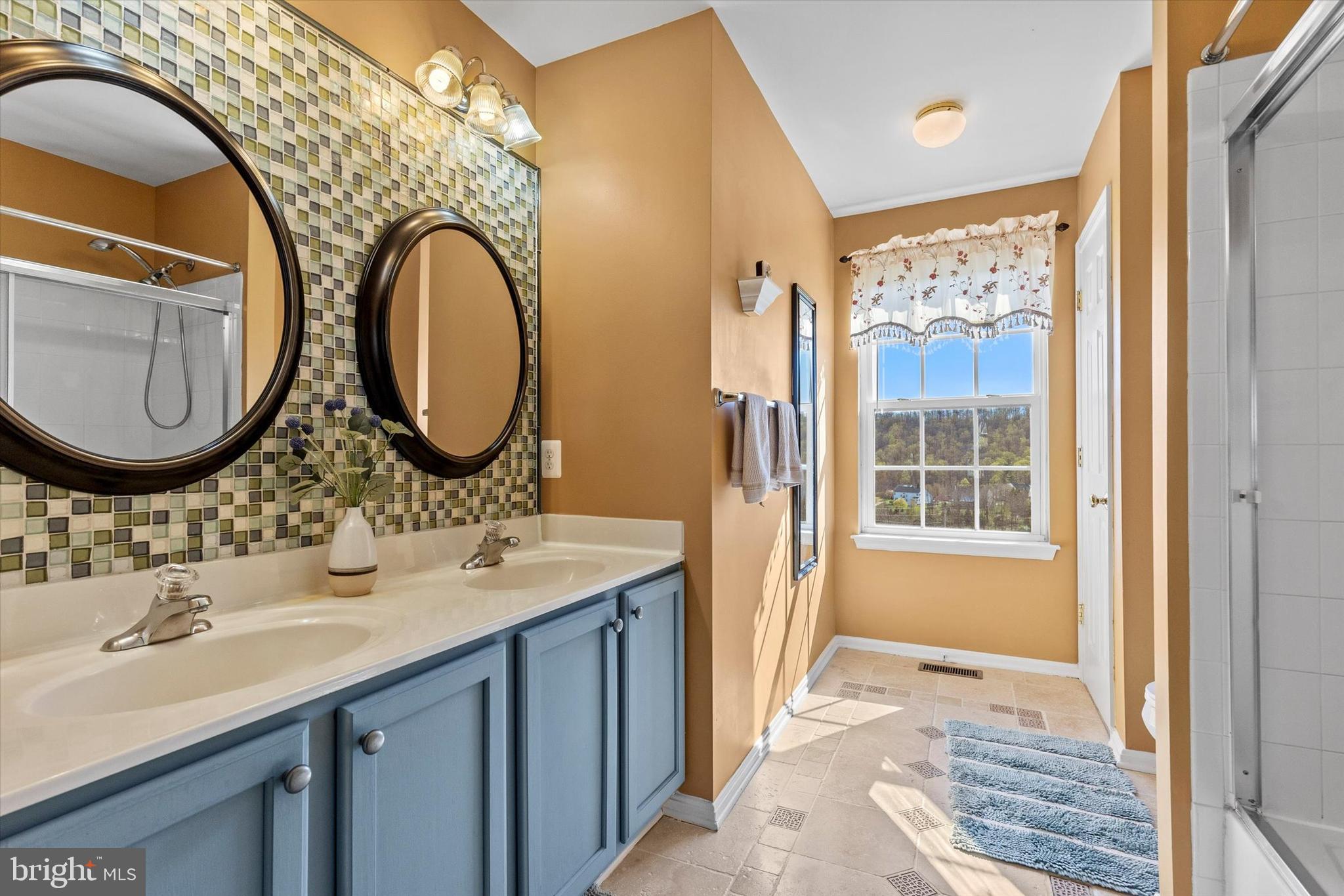 BRIARCLIFF - Residential