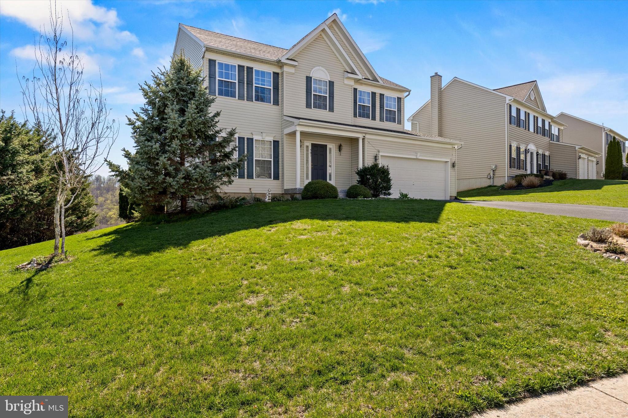 BRIARCLIFF - Residential