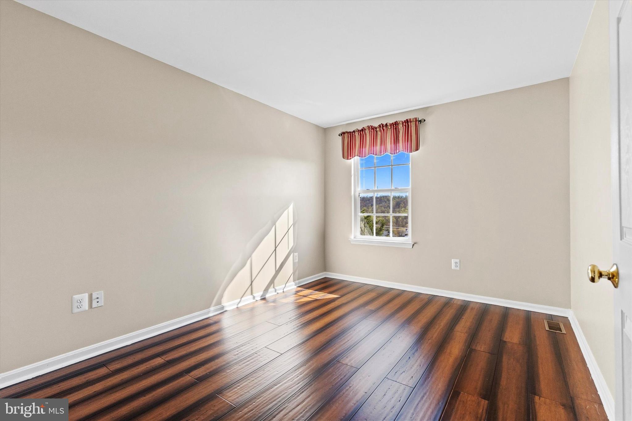 BRIARCLIFF - Residential