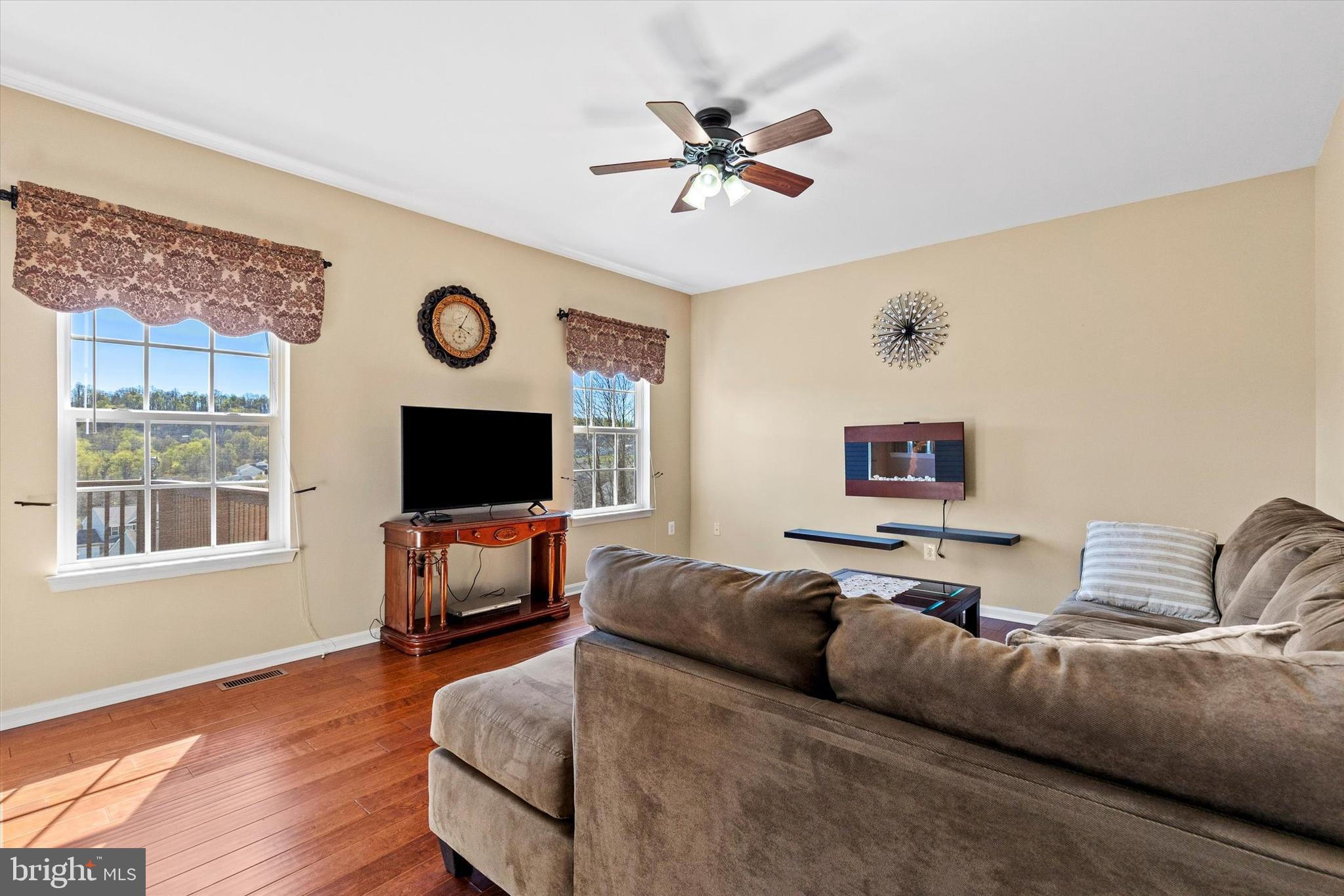 BRIARCLIFF - Residential