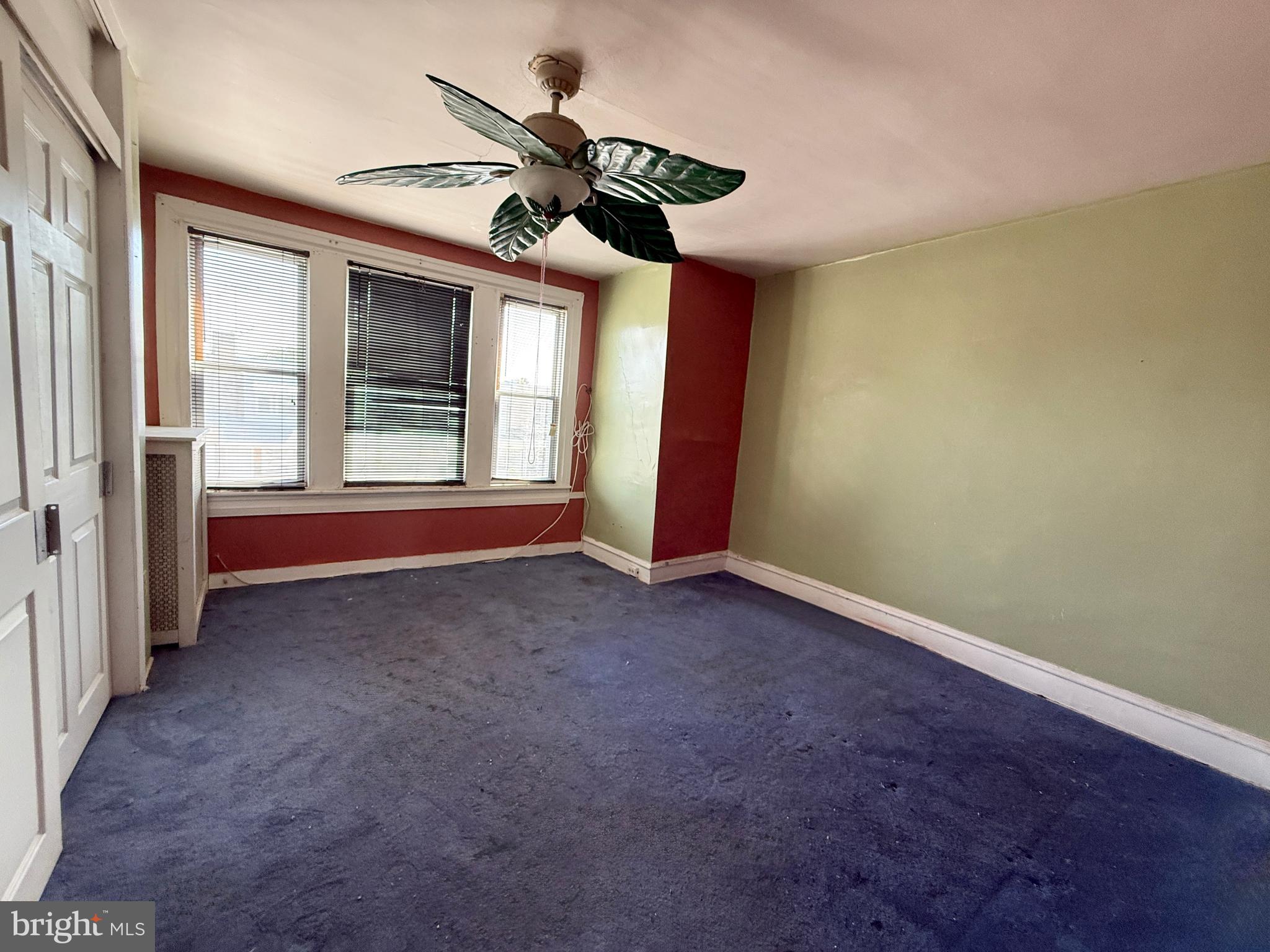 ELMWOOD PARK - Residential